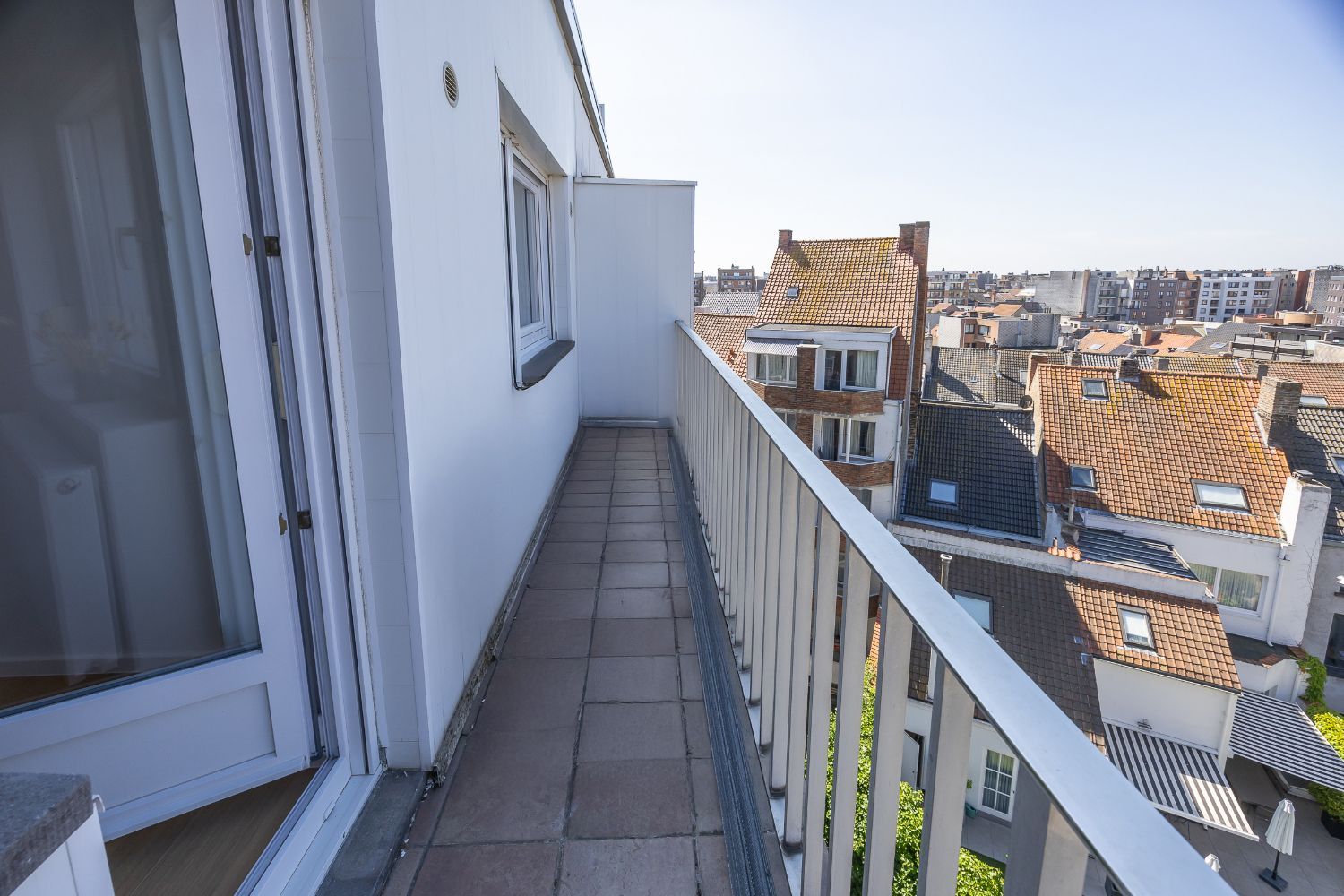 Gerenoveerd twee slaapkamer appartement op centrale ligging foto 20