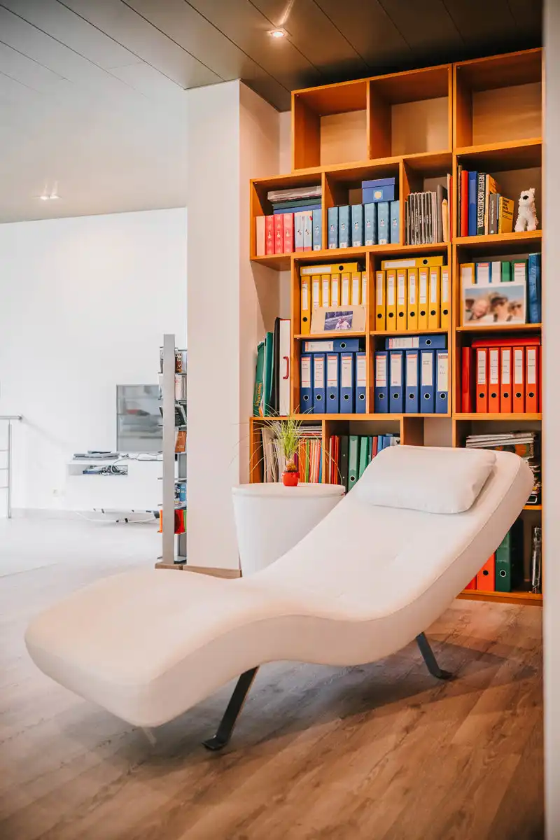 Stijlvolle, eigentijdse woning op een ruim perceel foto 25