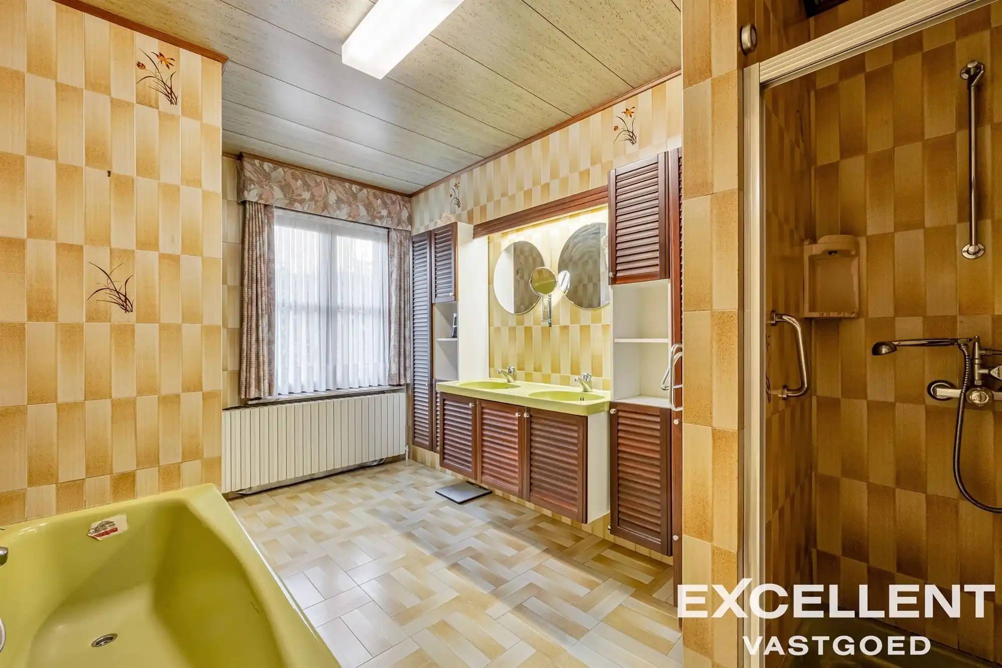 Ruime woning met enorm potentieel te koop in centrum Deinze foto 11
