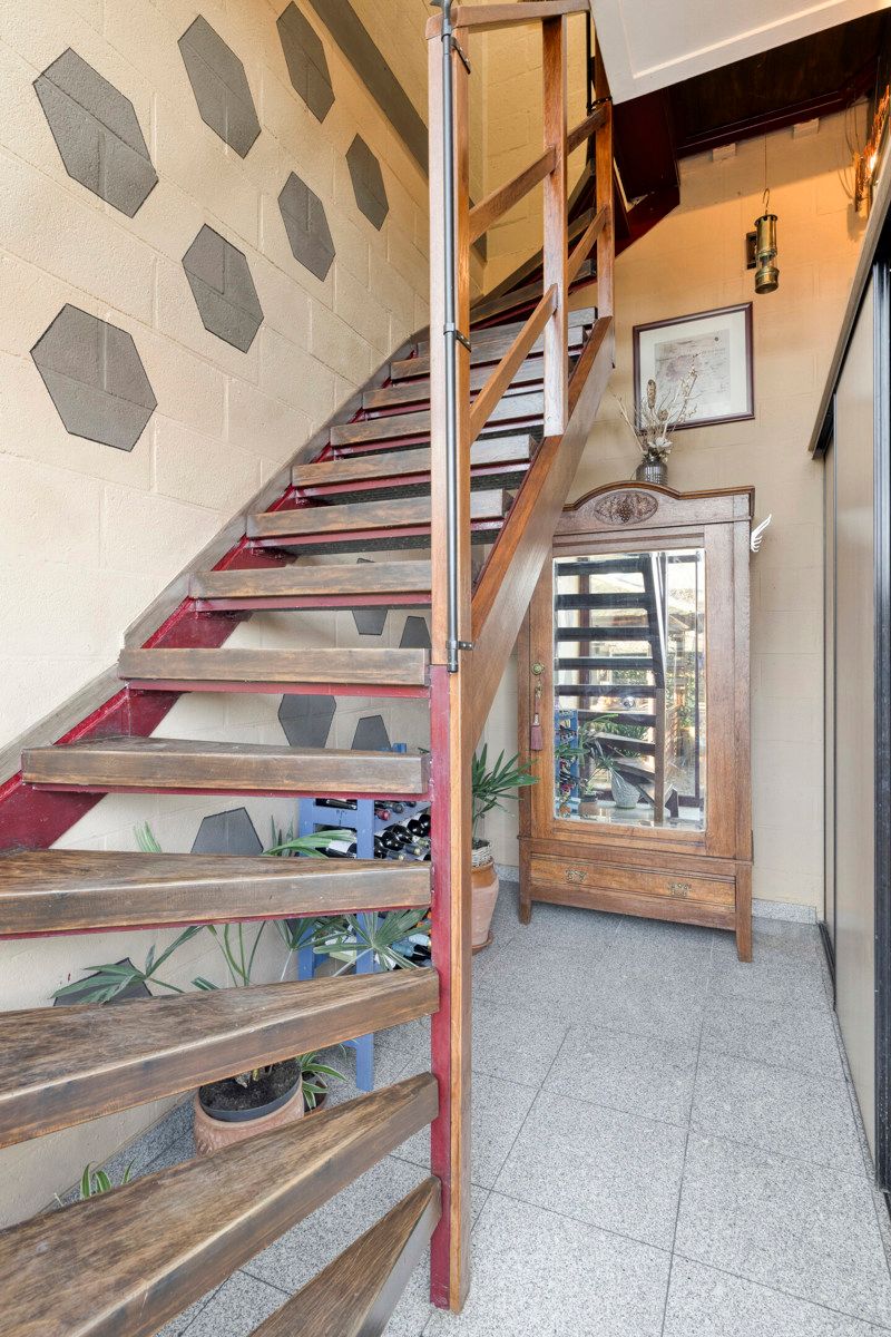 Prachtig alleenstaand 2-slaapkamer appartement met carport. foto 7