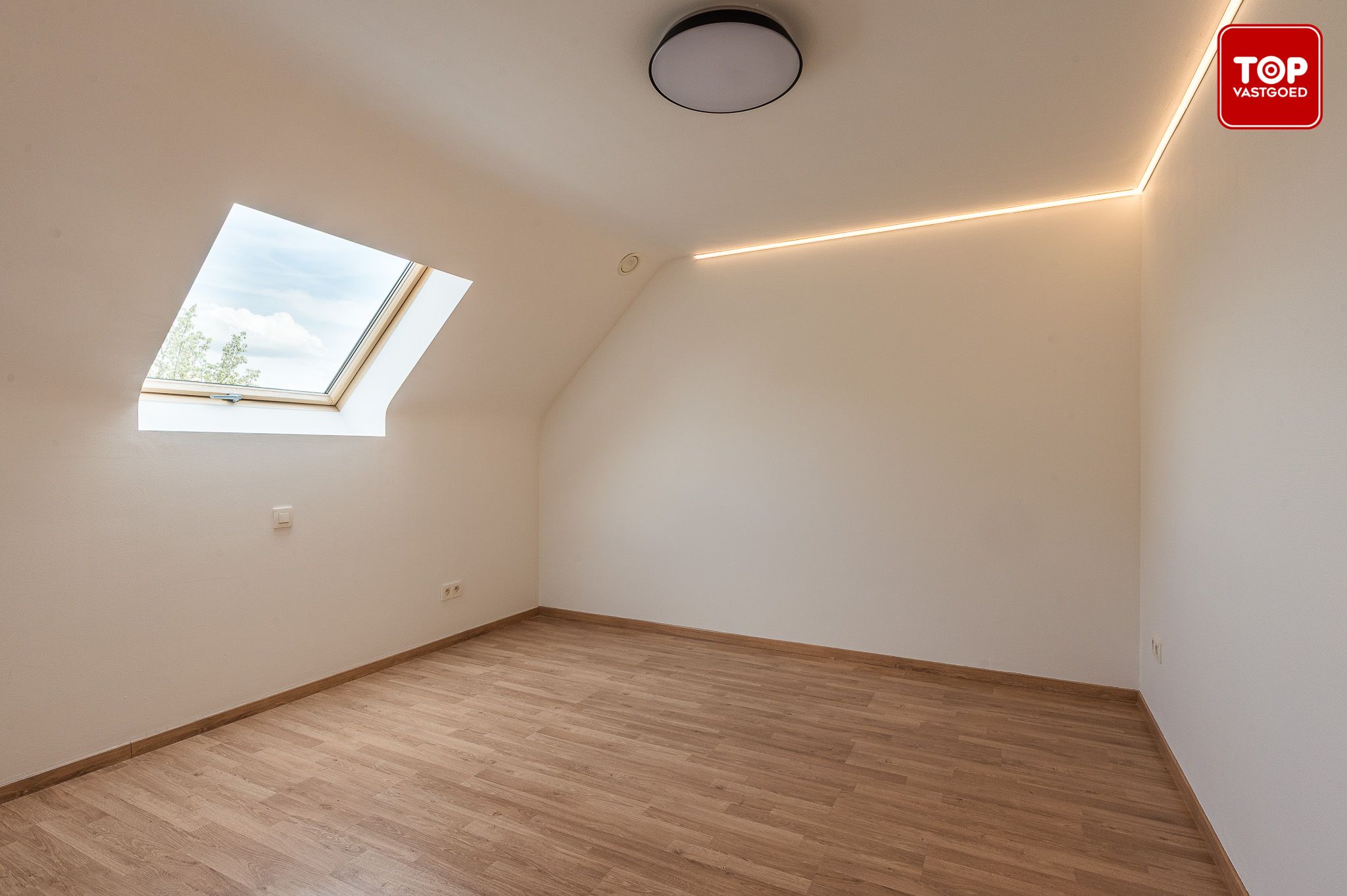 Instapklare woning met 3 slaapkamers in rustige wijk foto 12