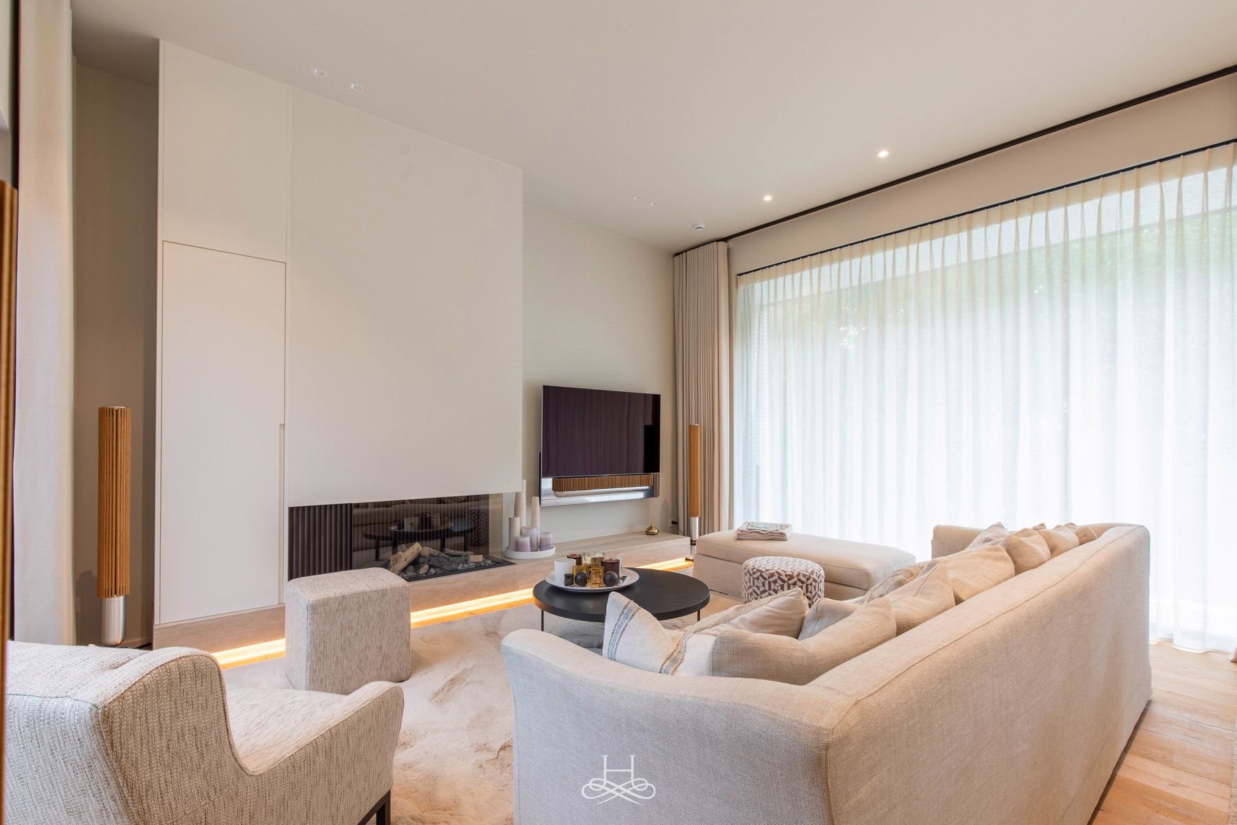 Luxueus villa appartement met riant dakterras en tuin foto 13