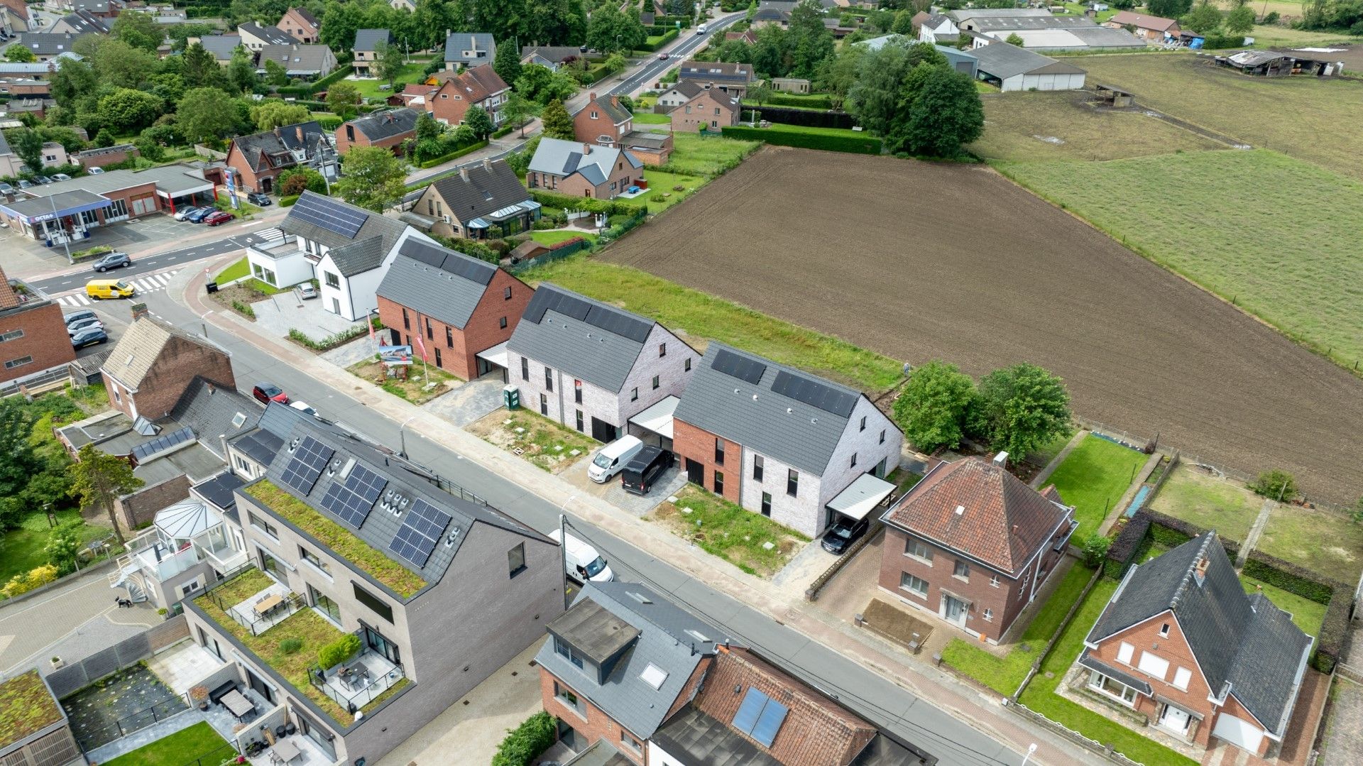 Energiezuinige halfopen bebouwing met prachtig zicht foto 10