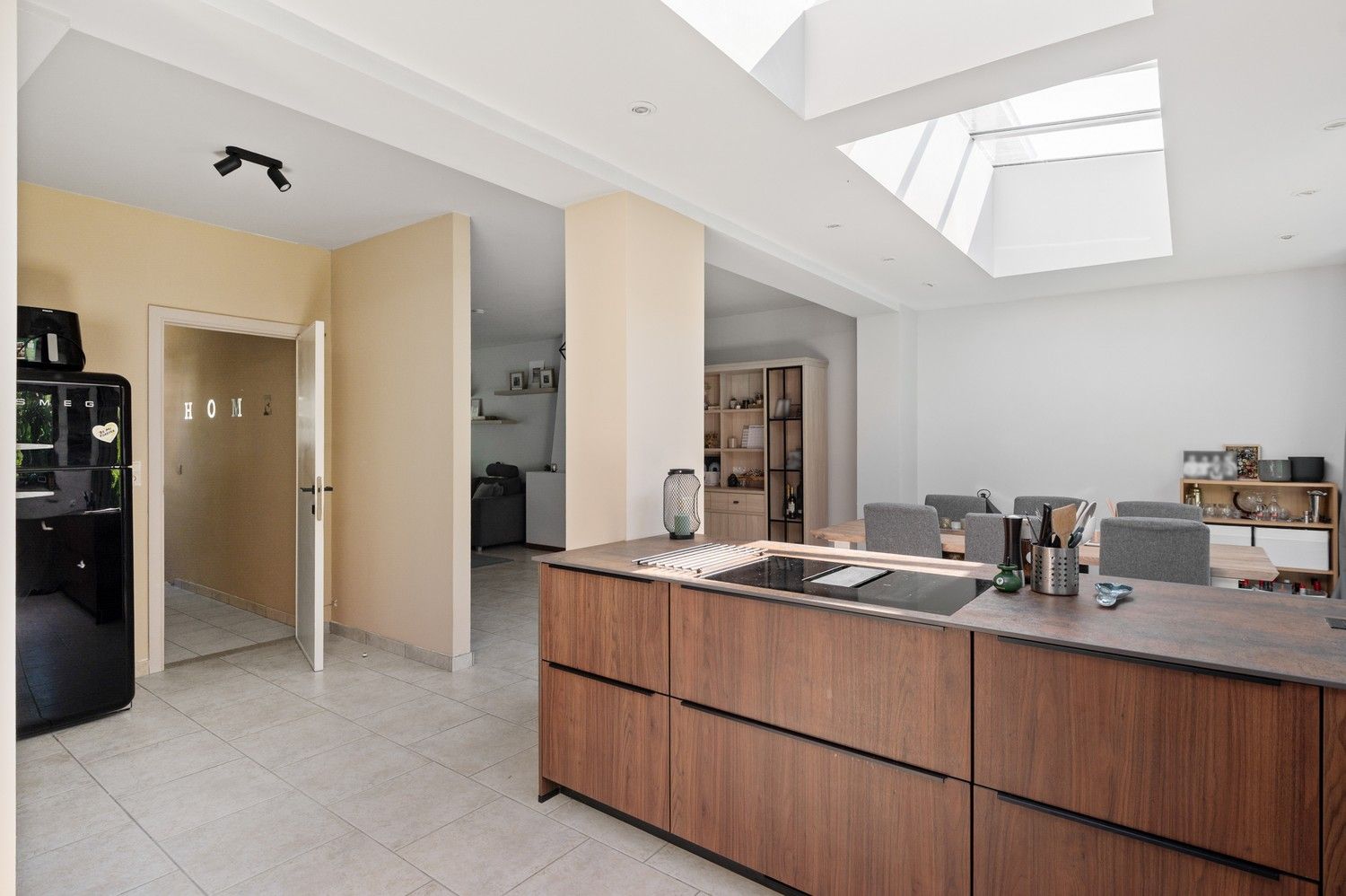 Gezellige woning met 3 slaapkamers, veranda en tuin te koop in top buurt te Ekeren! foto 3