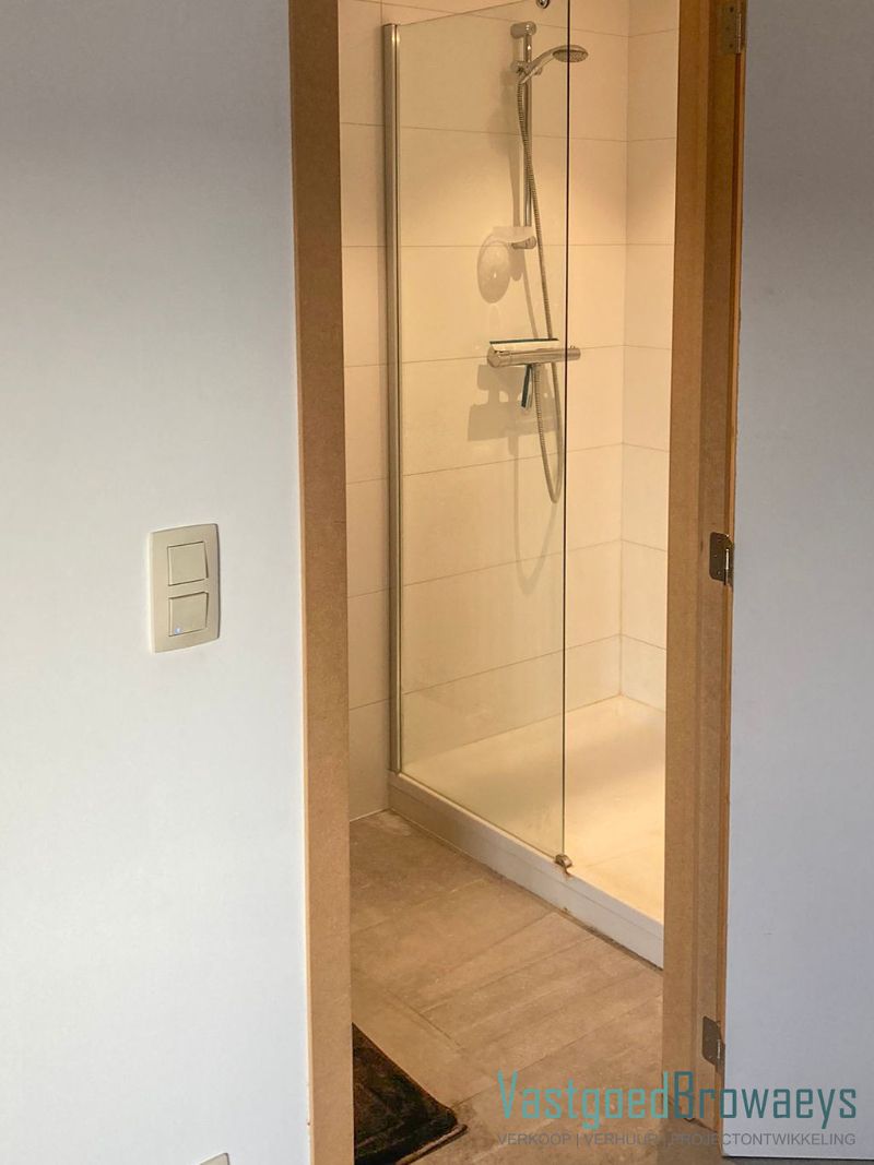 Ruim éénslaapkamerappartement met alle comfort foto 8