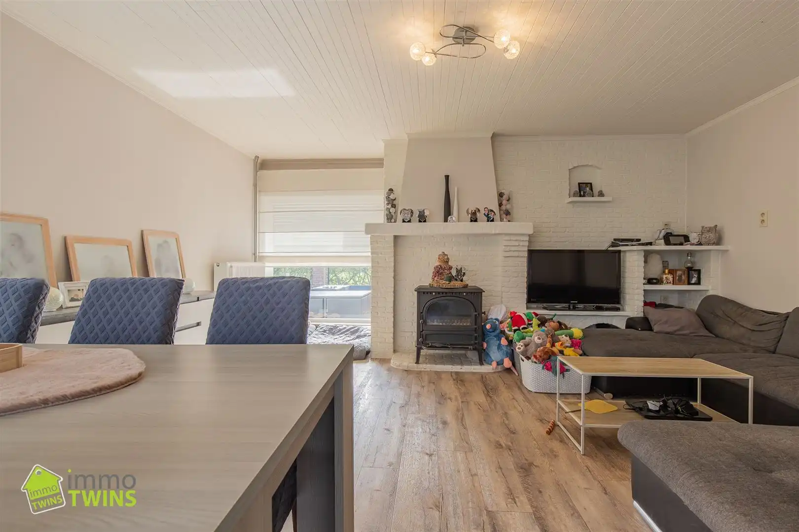 Bungalow in uiterst rustige en groene omgeving foto 3