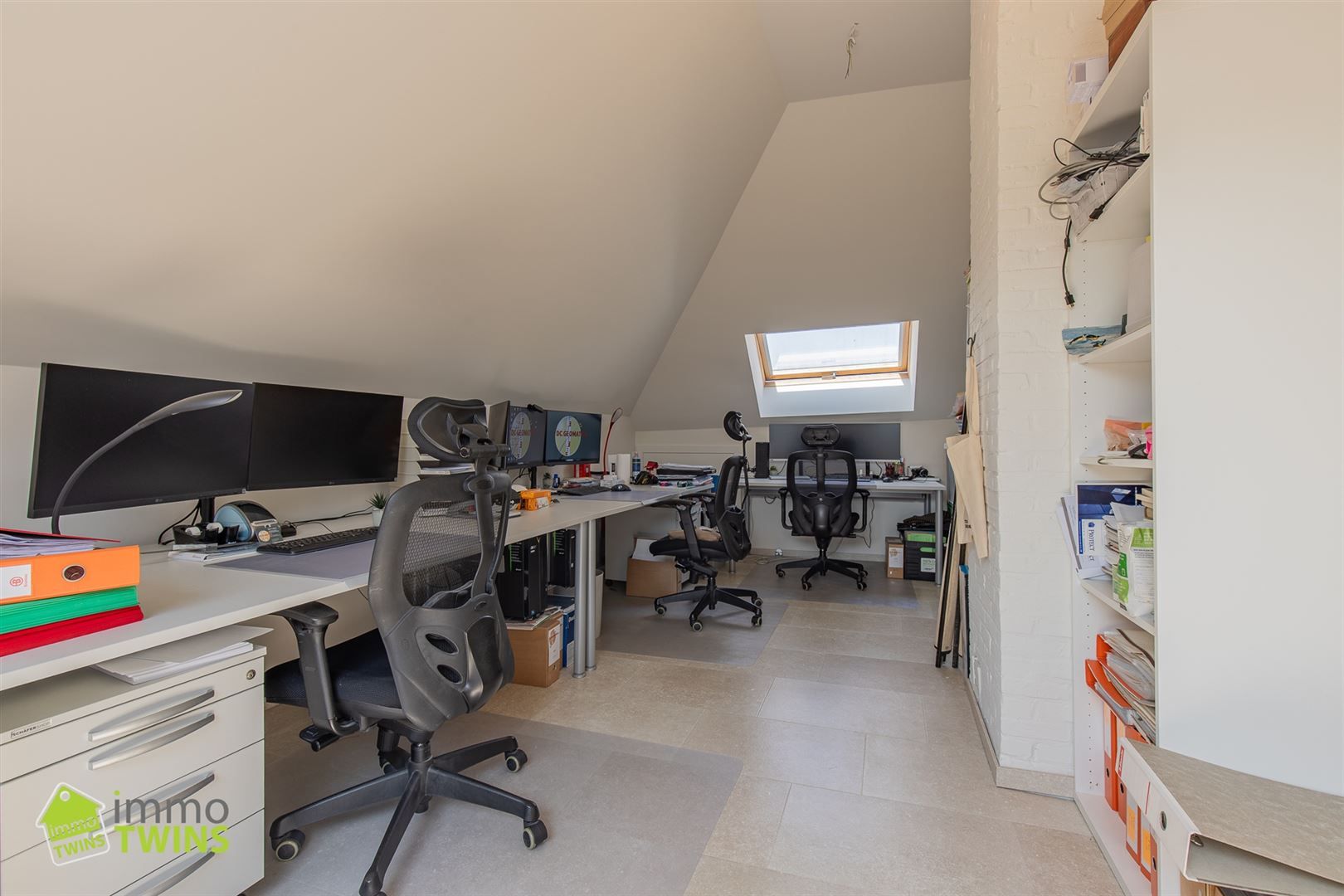 Instapklare woning met strak design te Grembergen foto 17