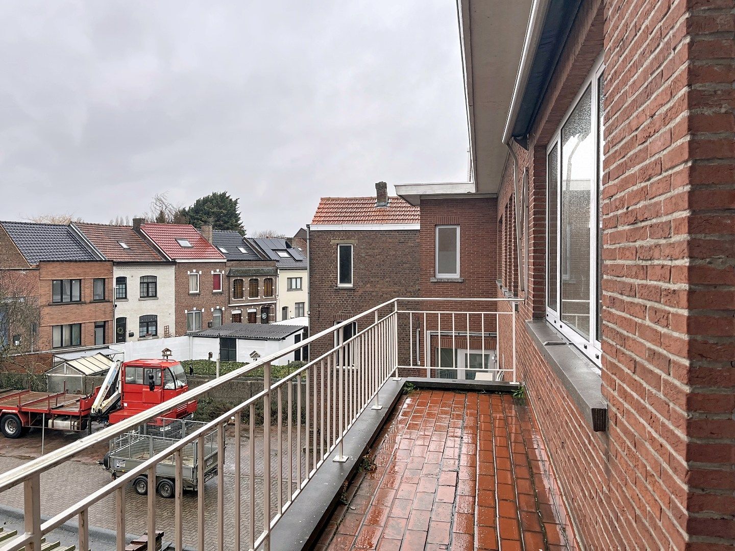 Veelzijdig pand op topligging: wonen en werken of tweewoonst met terrassen en garage foto 10