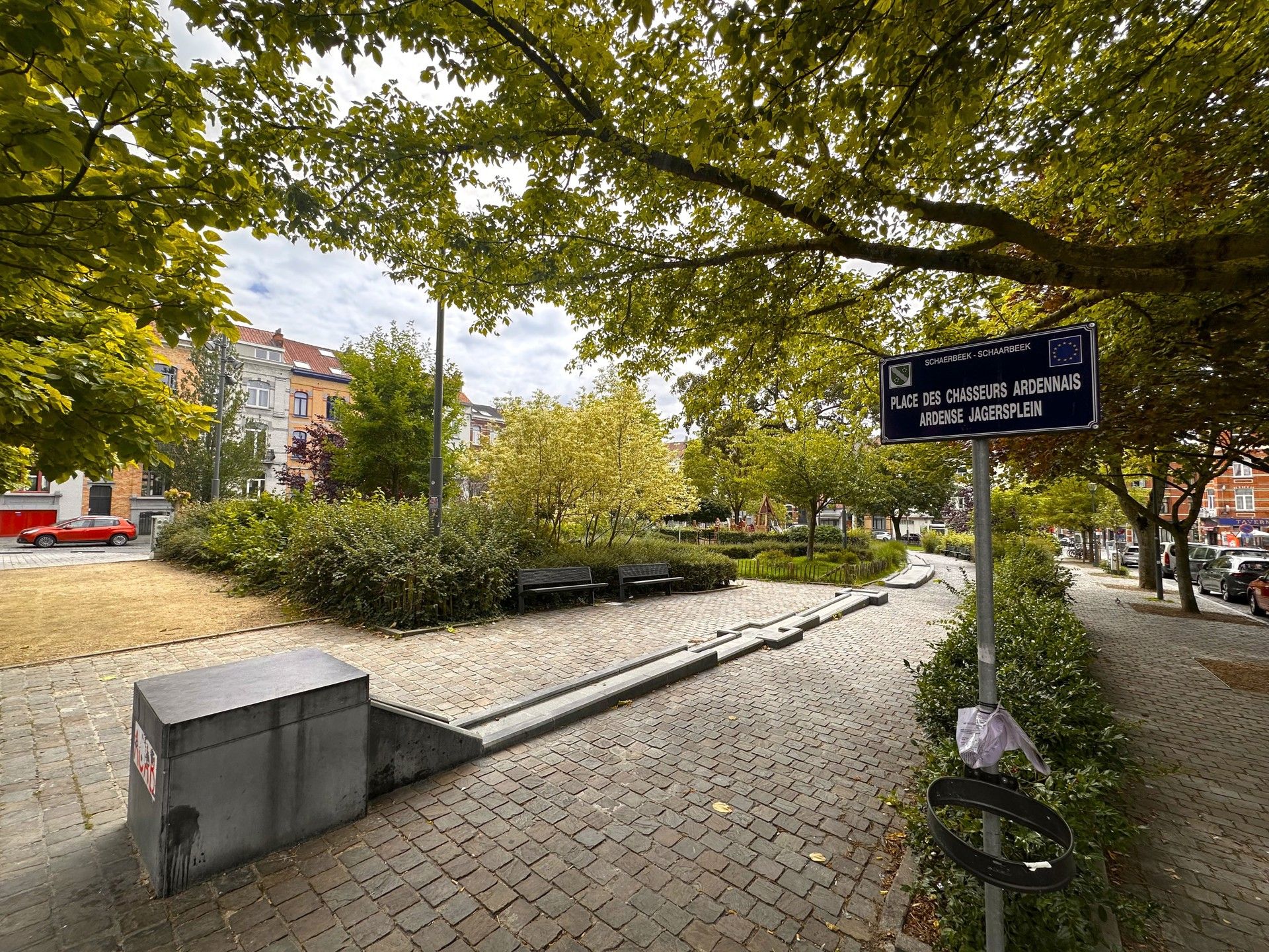 SCHAERBEEK – Instapklare 2-slaapkamerflat nabij Europese instellingen foto 13