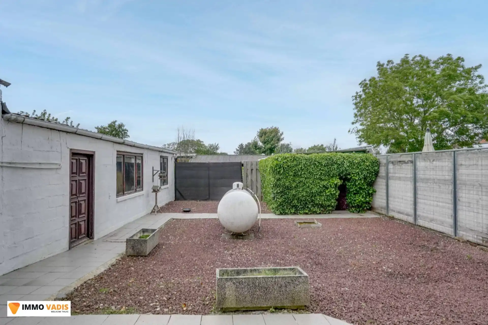 Charmante woning met 2 slaapkamers, garage én magazijn foto 18