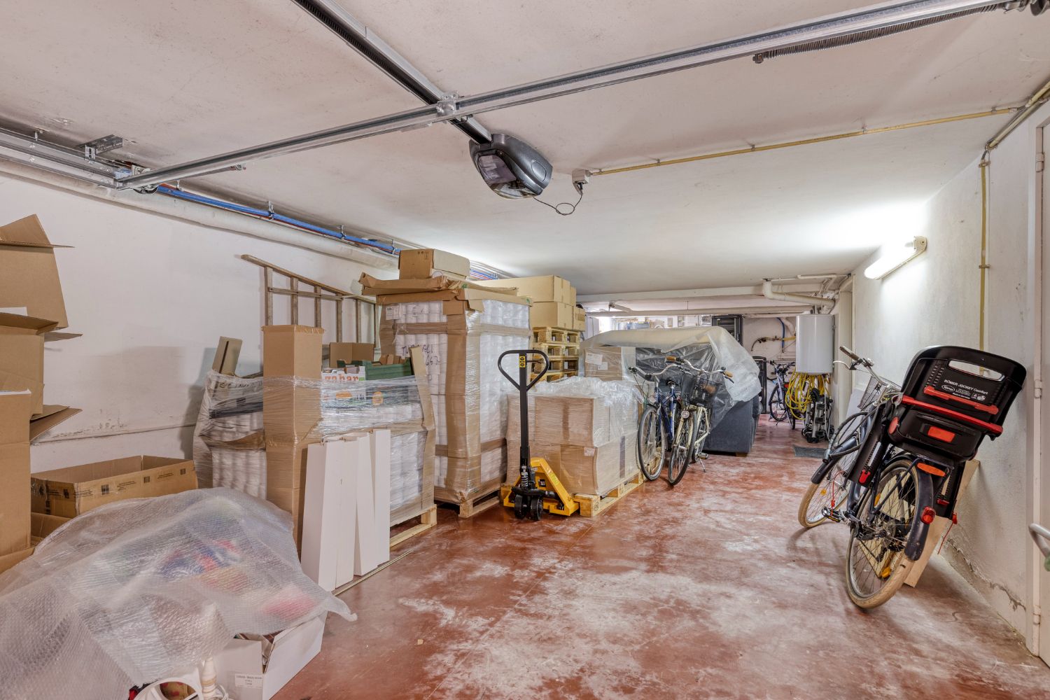 Karaktervolle gerenoveerde statige villa nabij Spuikom te koop foto 35