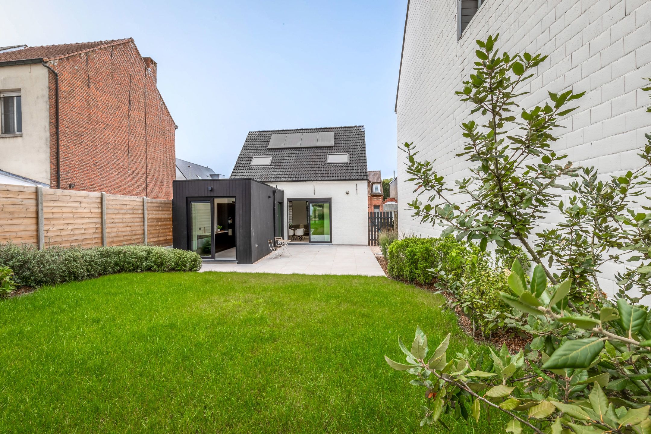 Moderne vrijstaande woning met luxe afwerking en ruime tuin foto 11