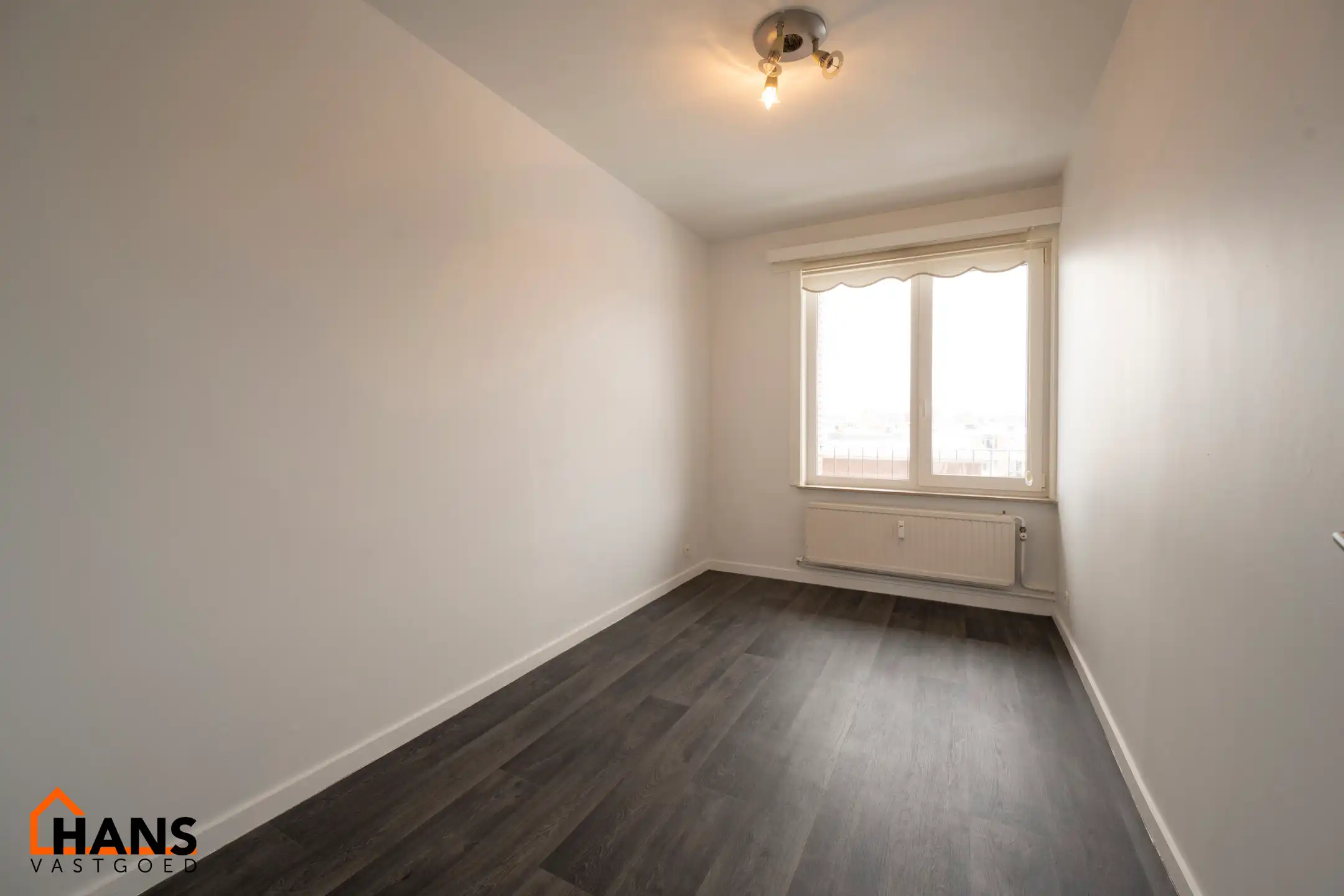 Gerenoveerd appartement met garage foto 8