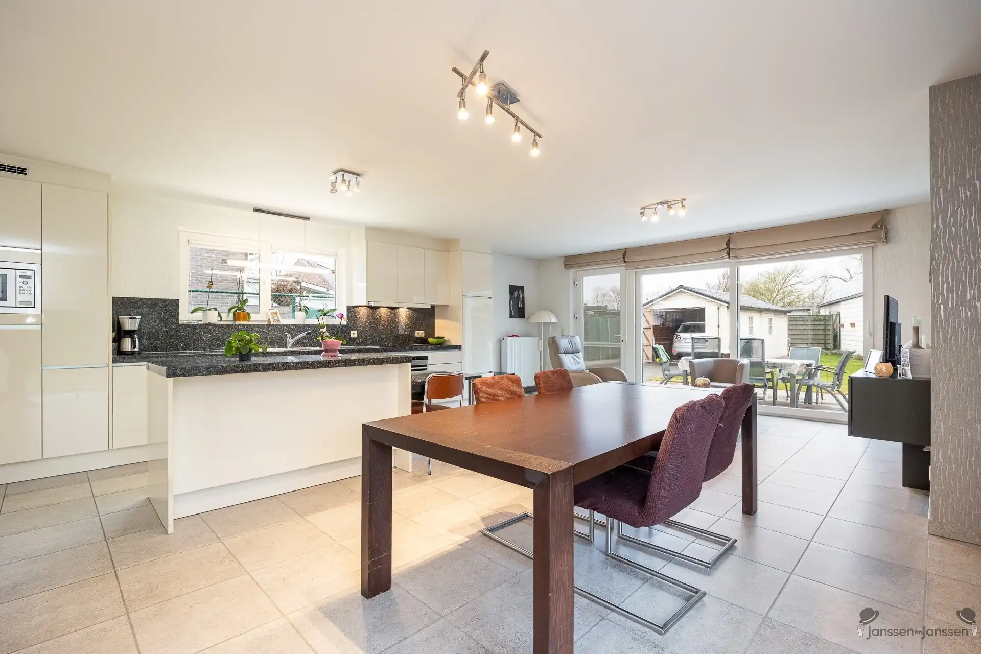 Verzorgde woning op toplocatie! foto 3