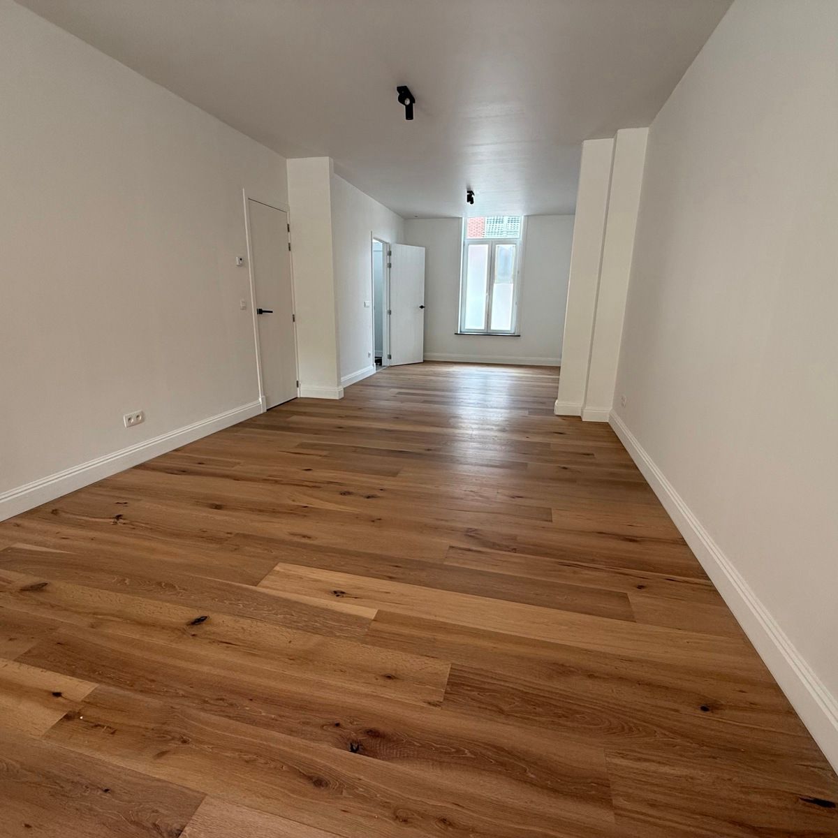 Gerenoveerde stadswoning met 3 slpks en riante tuin foto 7