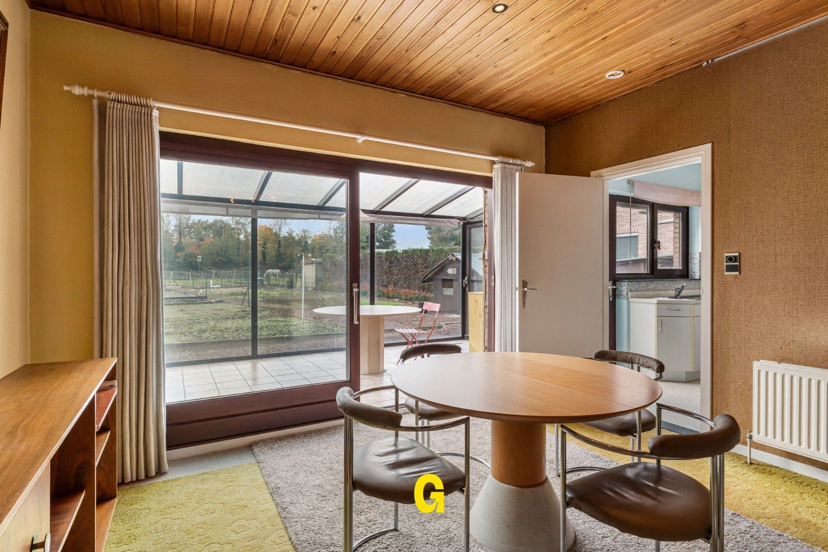 Vrijstaande split-level woning met zuid gerichte tuin op 14a 49ca, in een geliefde buurt vlakbij het centrum foto 10