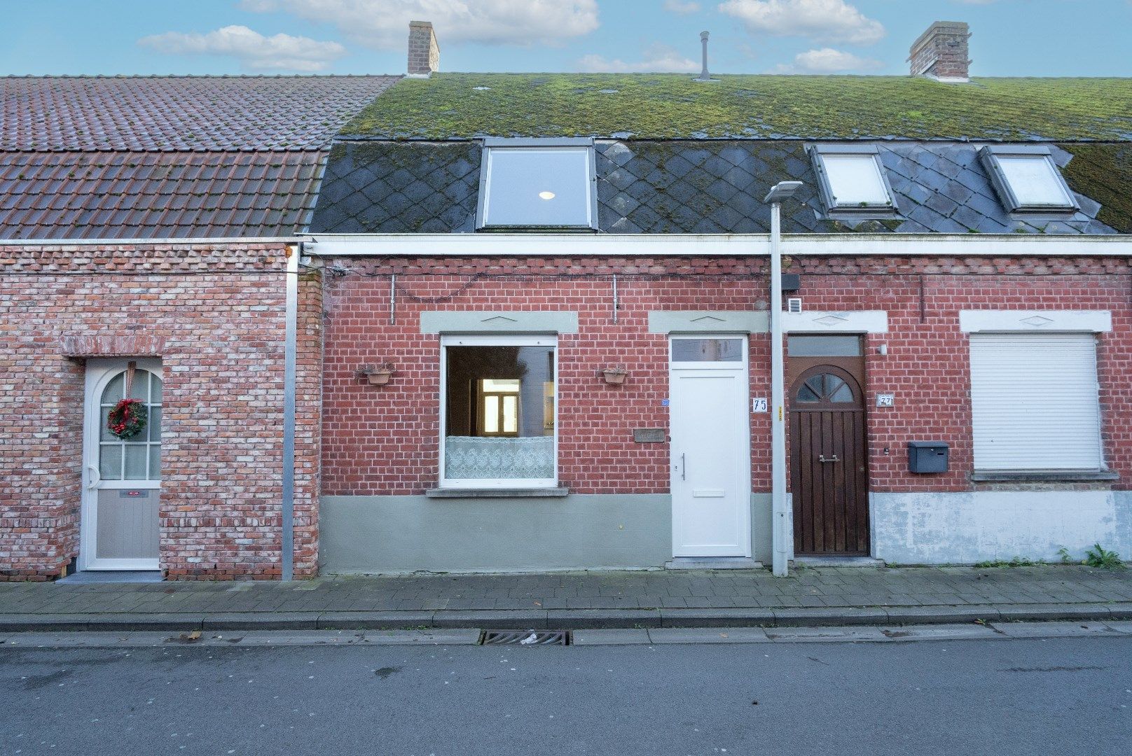 INSTAPKLARE WONING MET TUIN foto {{pictureIndex}}