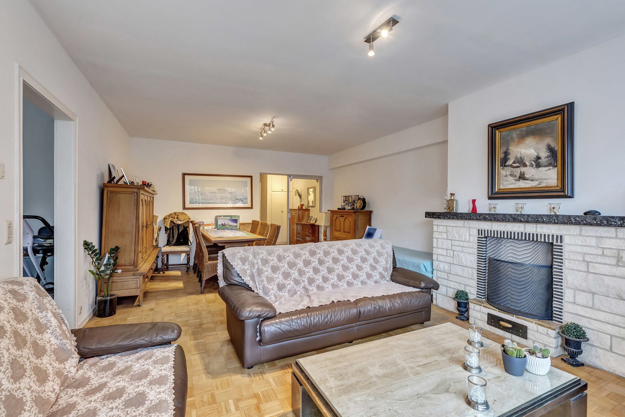 Tweeslaapkamer appartement met garage op toplocatie! foto 6