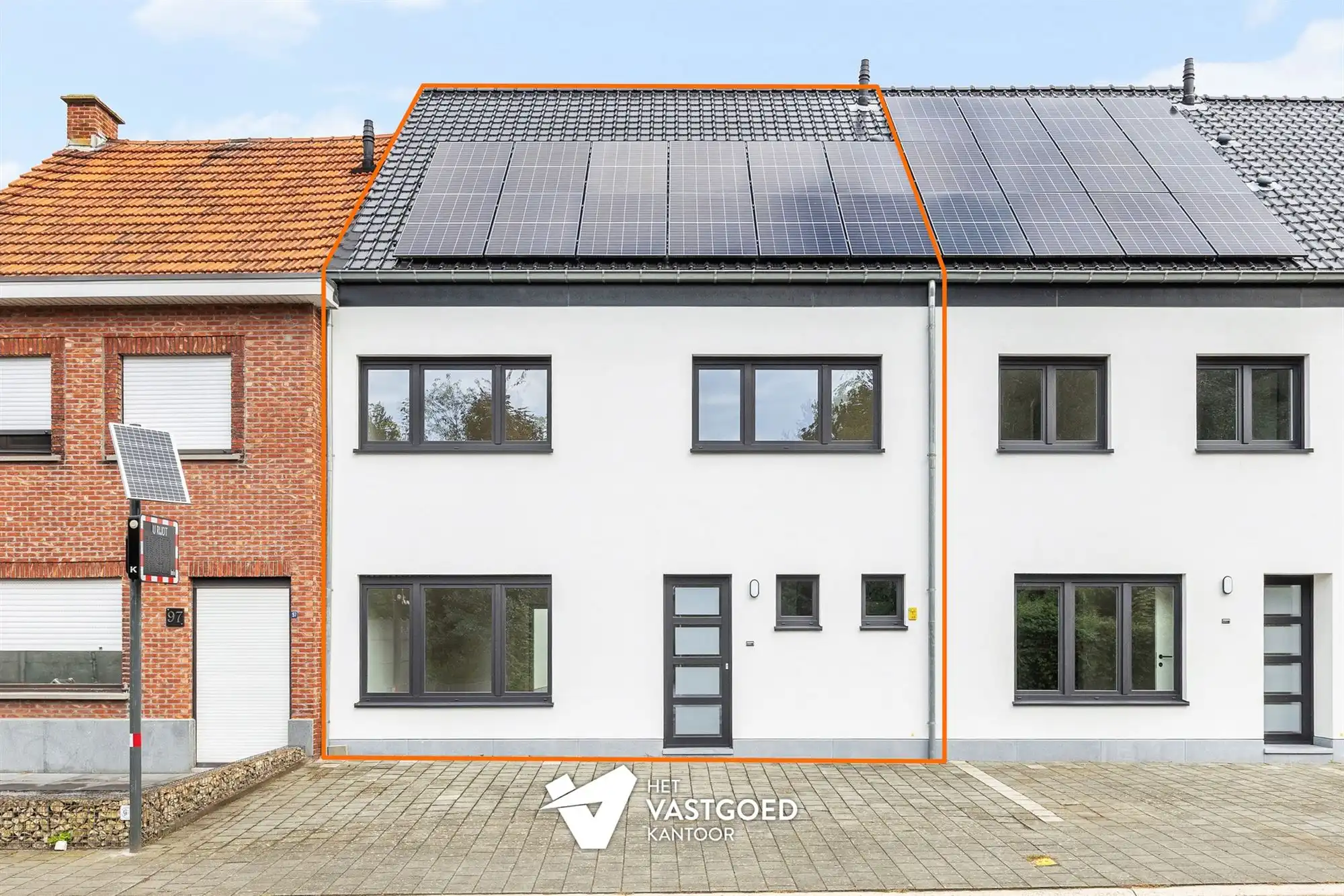 KWALITATIEF GERENOVEERDE WONING VLAKBIJ CENTRUM foto 2