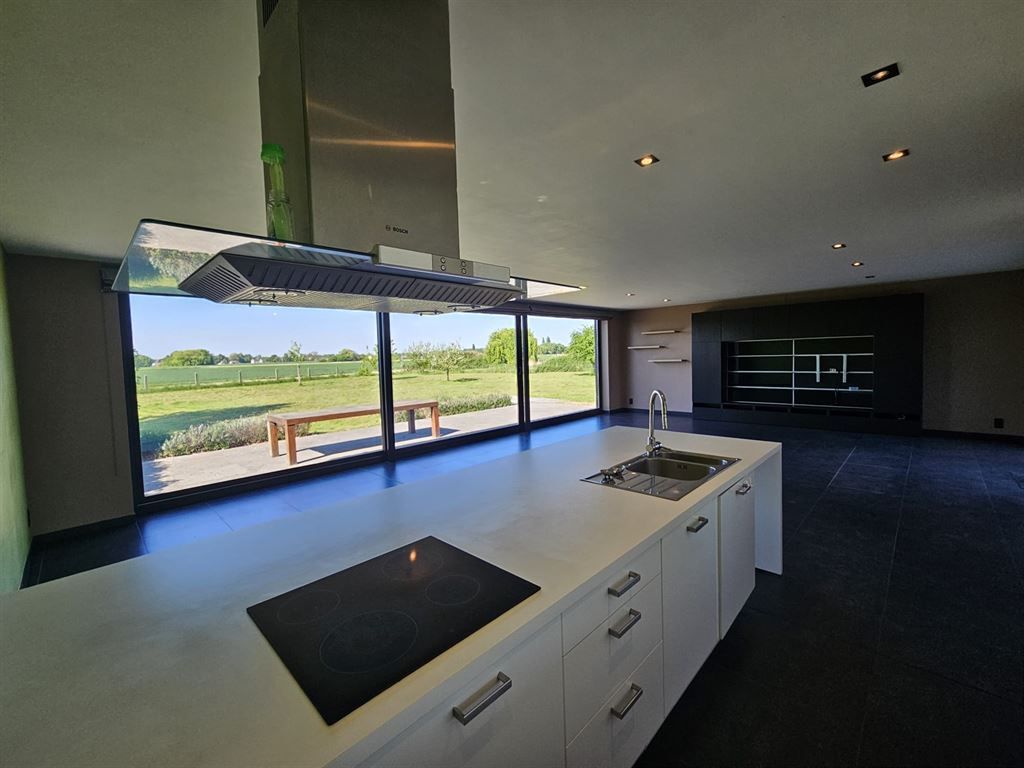 huis met prachtig uitzicht foto 7