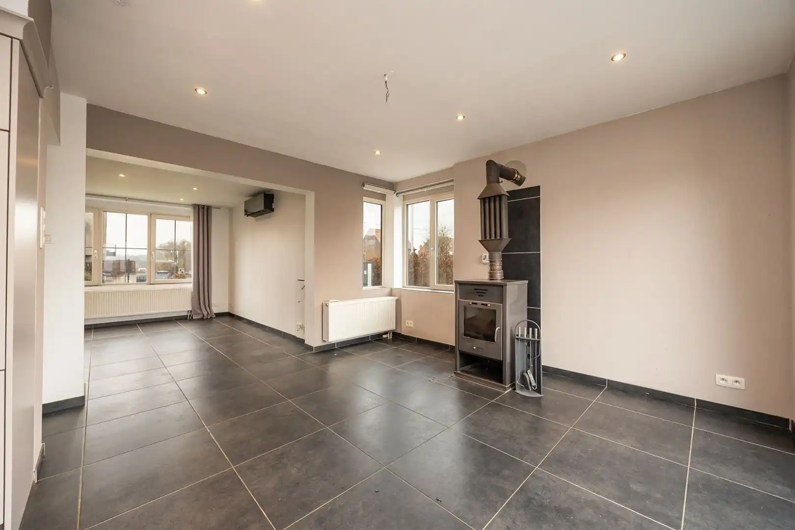 Een ruime halfopenbebouwing op 2000m2 foto 7