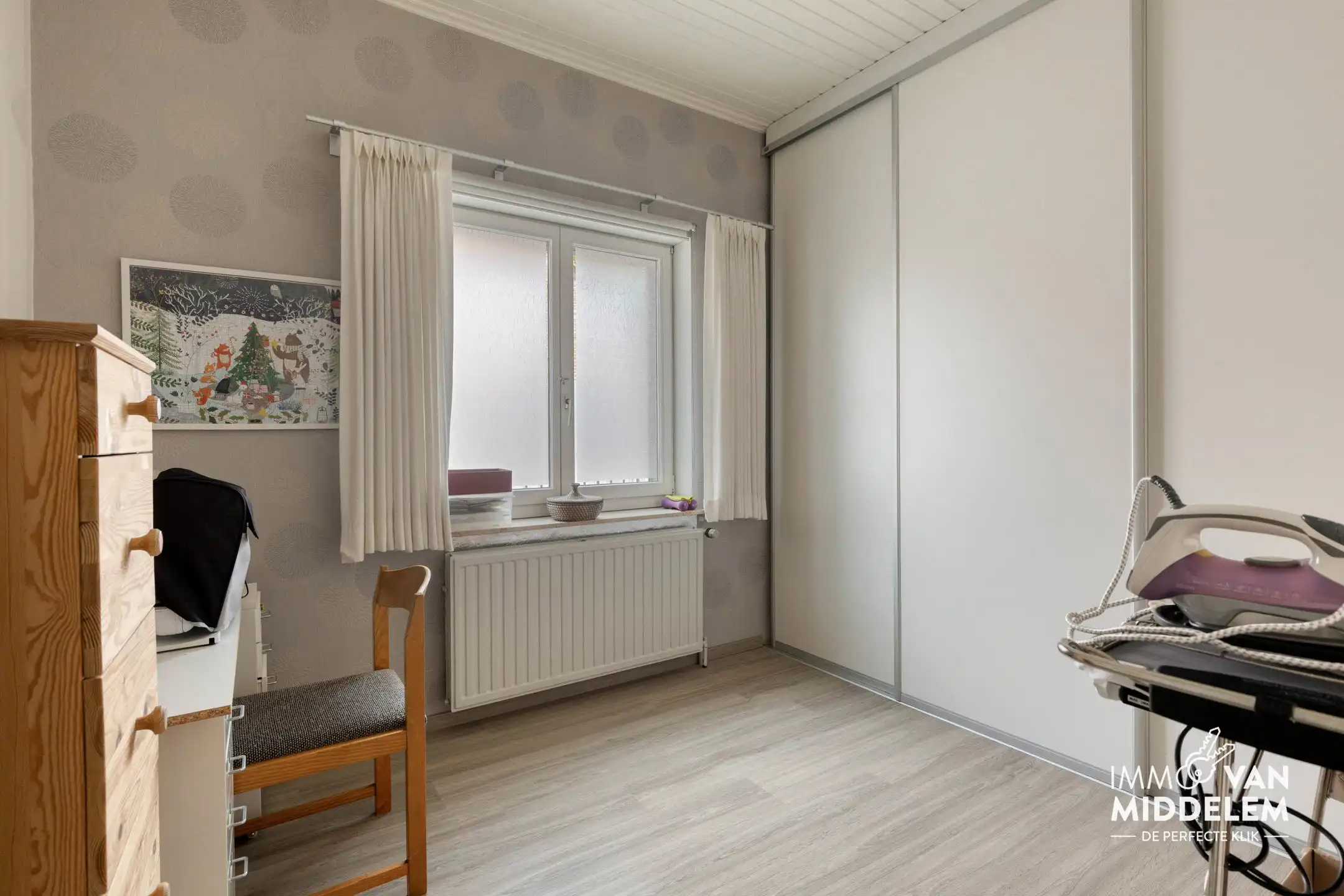RUIME BUNGALOW MET 4 SLAAPKAMERS, GARAGE EN TUIN foto 14