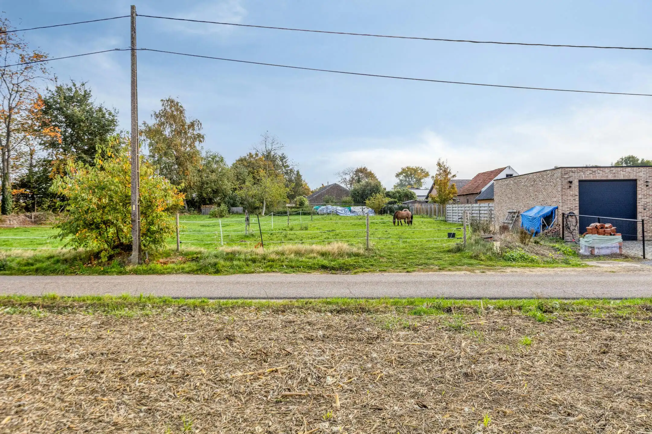 Rustig gelegen bouwgrond met vrij zicht op een riant perceel voor open bebouwing te koop foto 7