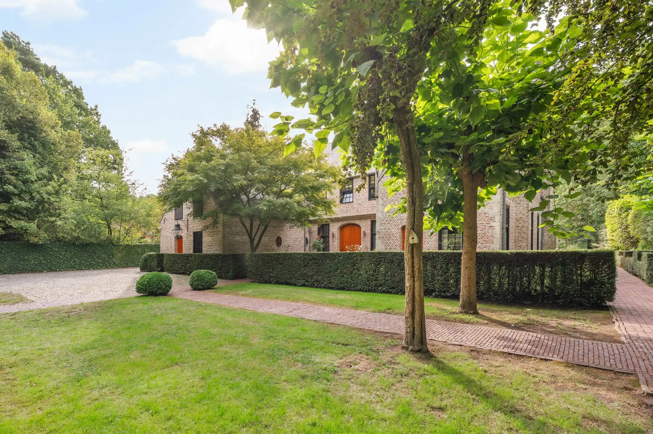 SCHILDE - Exclusief landhuis op domein van 3.532 m² foto 4