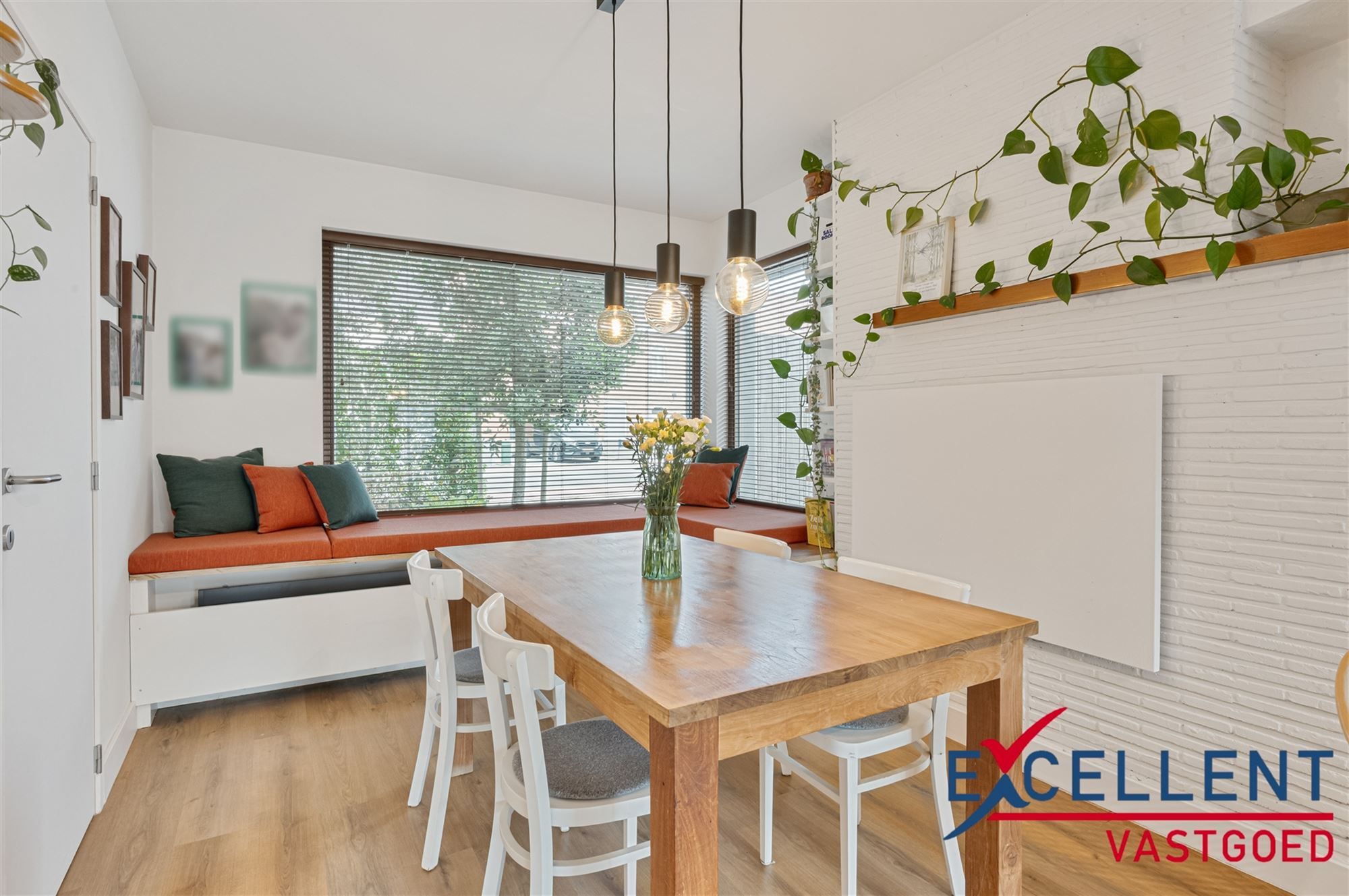 Charmante halfopen woning te koop Deinze foto 3