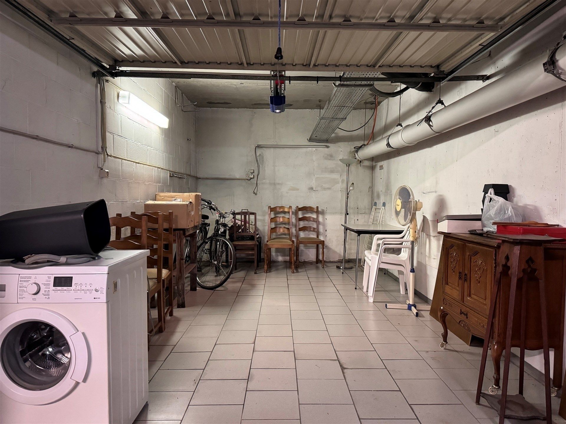 Lichtrijk appartement met ondergrondse garage en twee terrassen. foto 27