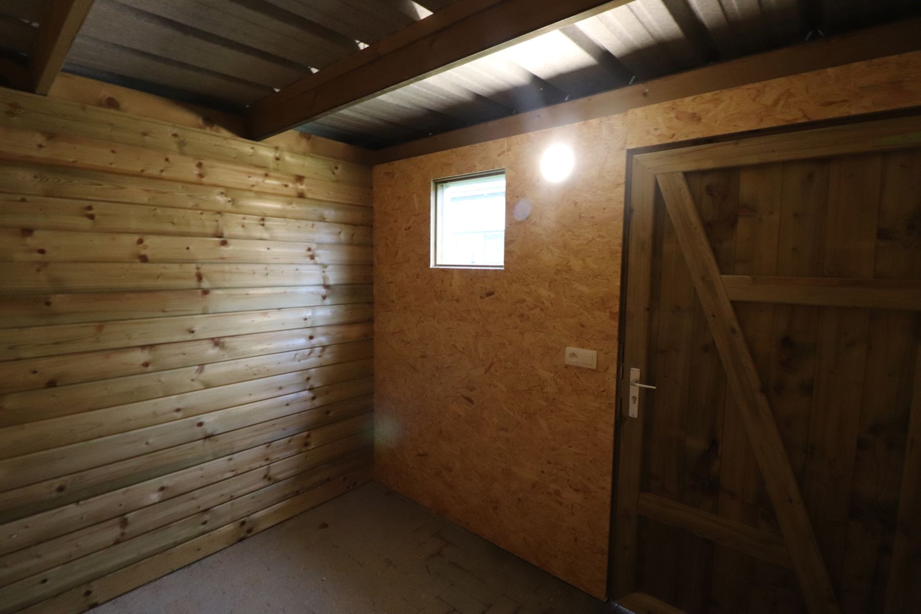 BEN-woning met 3 slaapkamers, terras met tuin, tuinberging en autostaanplaats. foto 16