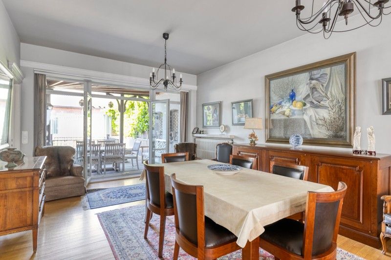 Uniek, karaktervol INSTAPKLAAR herenhuis/ KANGOEROEWONING met 5 slaapkamers én aparte garage in hartje Temse TE KOOP! foto 9