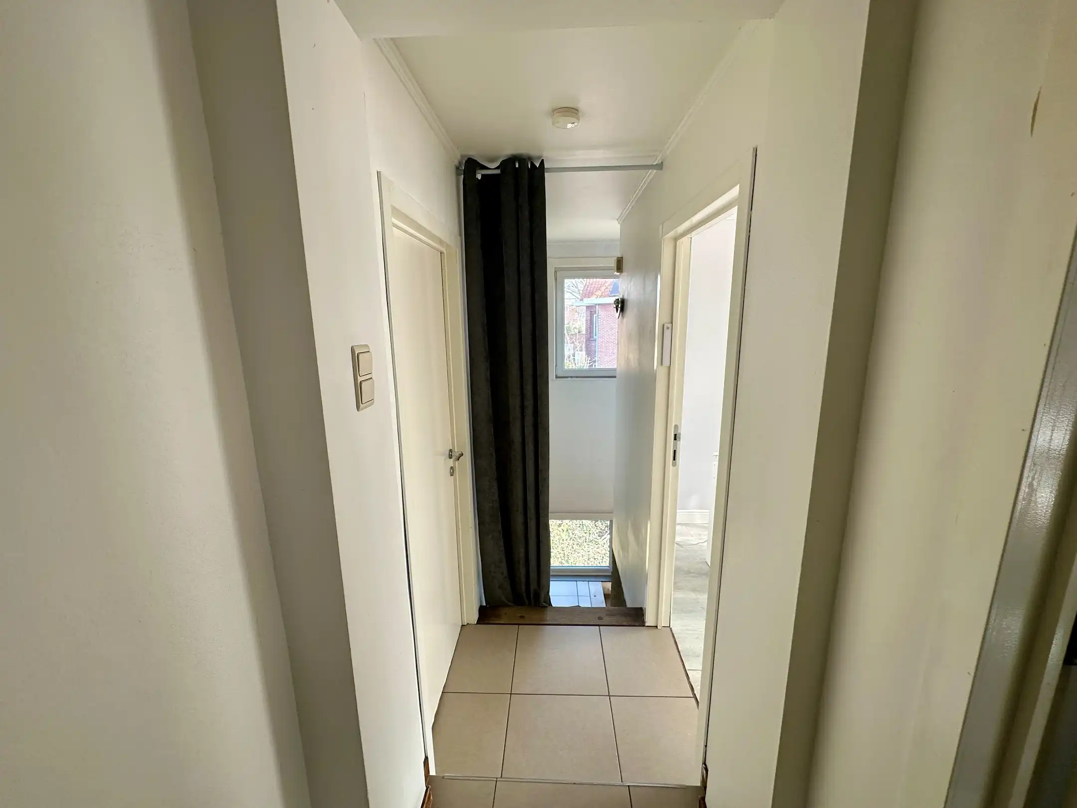 3 slaapkamer triplex met 2 staanplaatsen foto 10