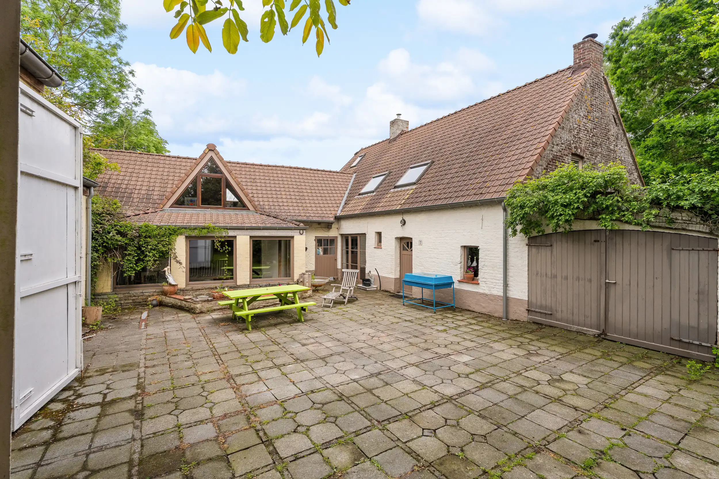 Charmant hoevetje met bijgebouwen in groen kader foto 17
