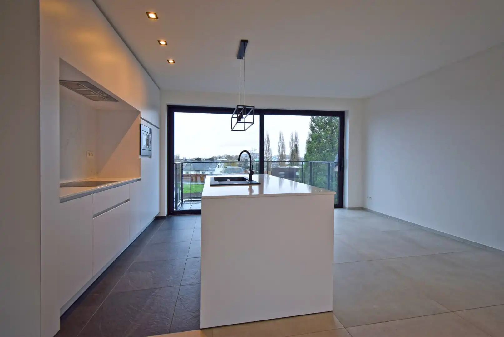 RUIM EIGENTIJDS DUPLEX APPARTEMENT MET RUIME TERRASSEN foto 6