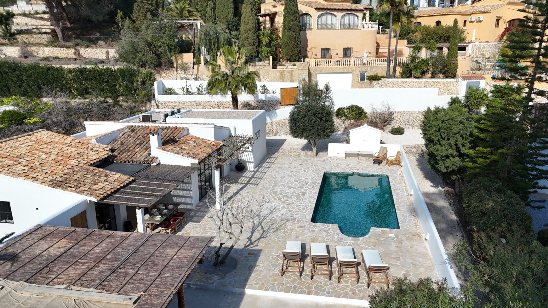 Stijlvolle Gerenoveerde Villa in Moderne Mediterrane Stijl foto 11