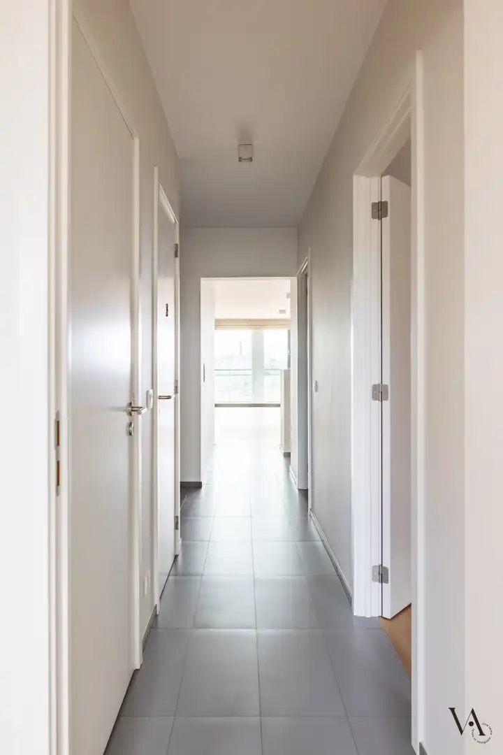 Ruim appartement met 2 slaapkamers en prachtig uitzicht over de jachthaven en het historische centrum foto 20