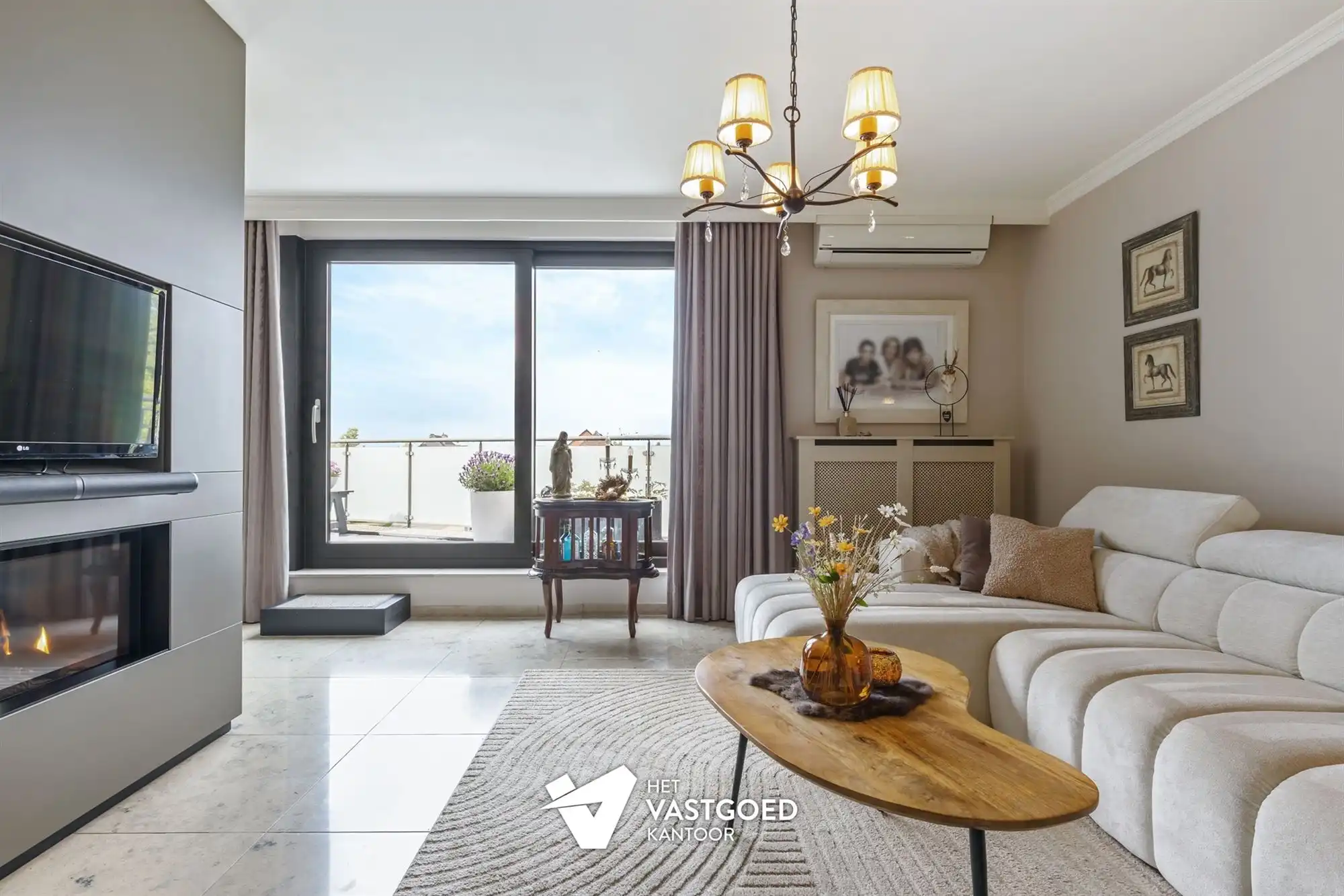 VRIJSTAANDE PENTHOUSE MET 3 SLPKS EN ZEER RUIM TERRAS! foto 4