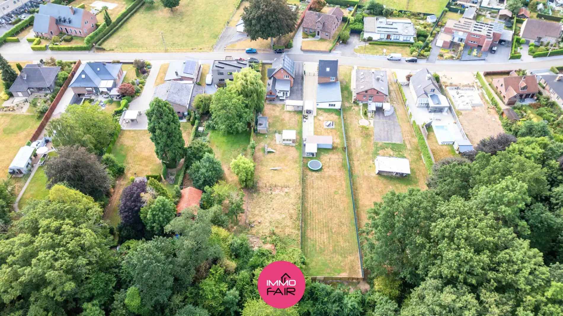 Royale, instapklare gezinswoning op geliefde locatie foto 21