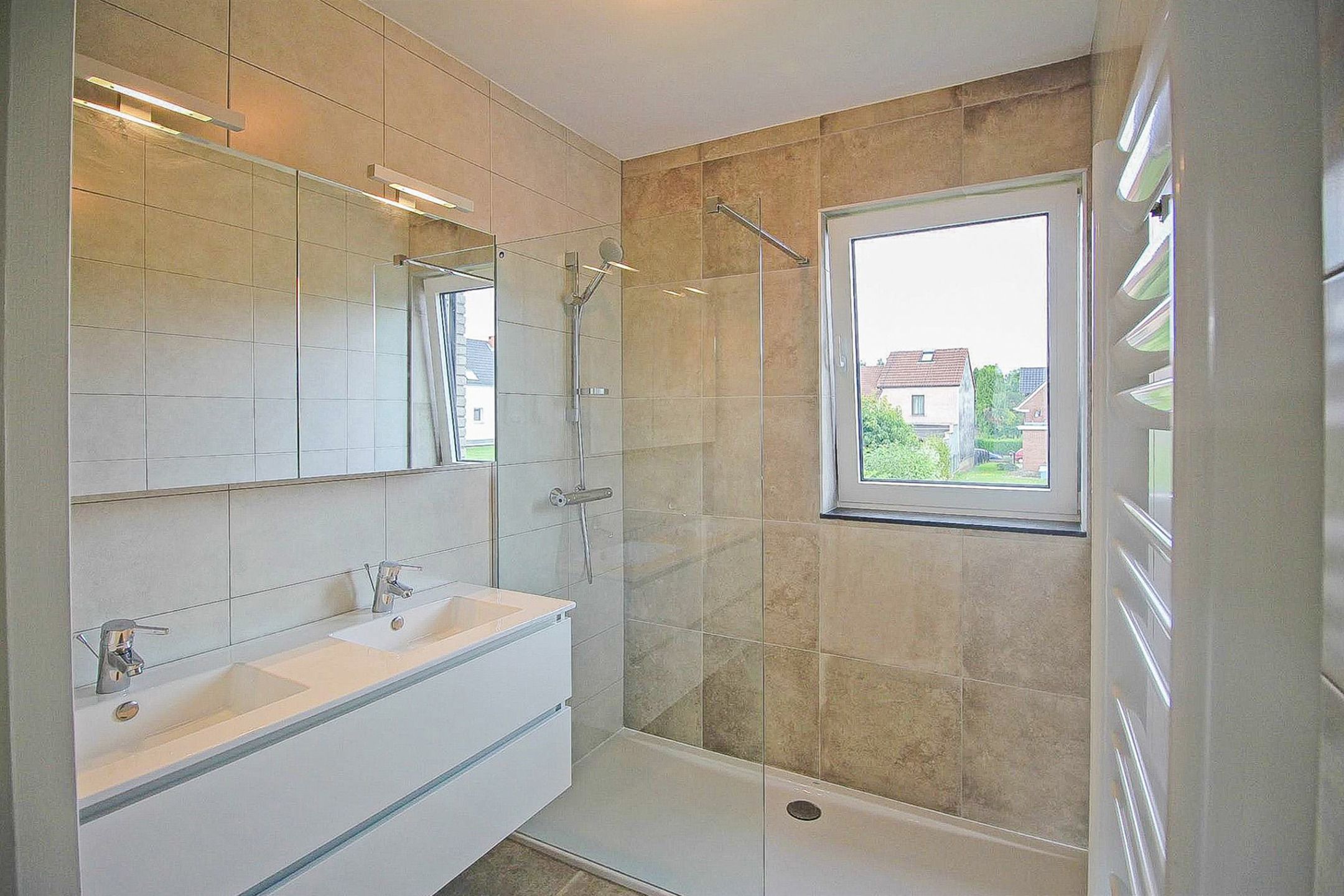 Appartement te huur foto 14