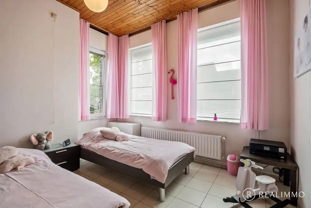Leuke alleenstaande woning op 1410m² foto 10