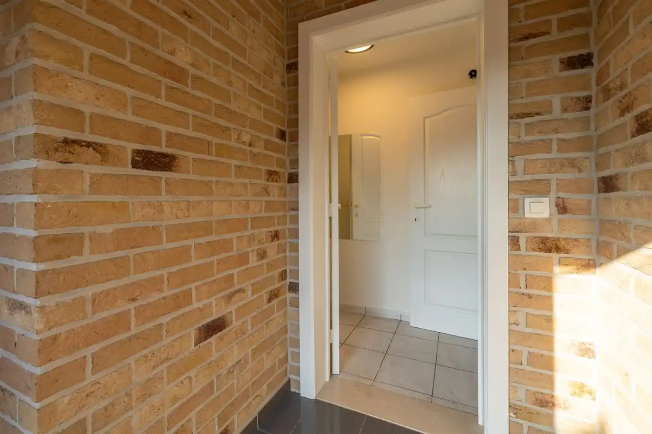 Appartement met twee slaapkamers en garage op rustige en toch centrale locatie foto 4