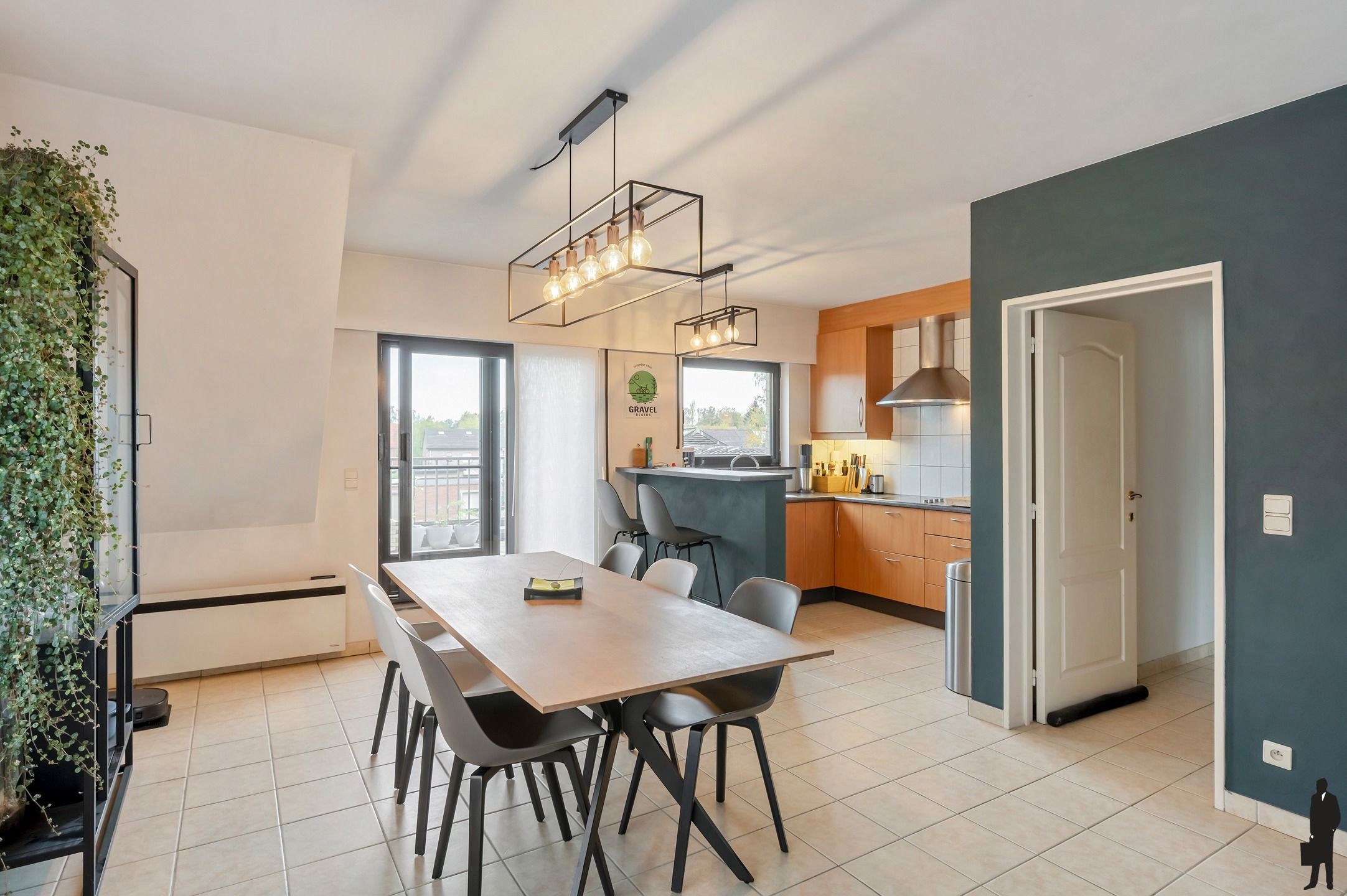 Instapklaar dakappartement met ruim zuidwestterras ! foto 4