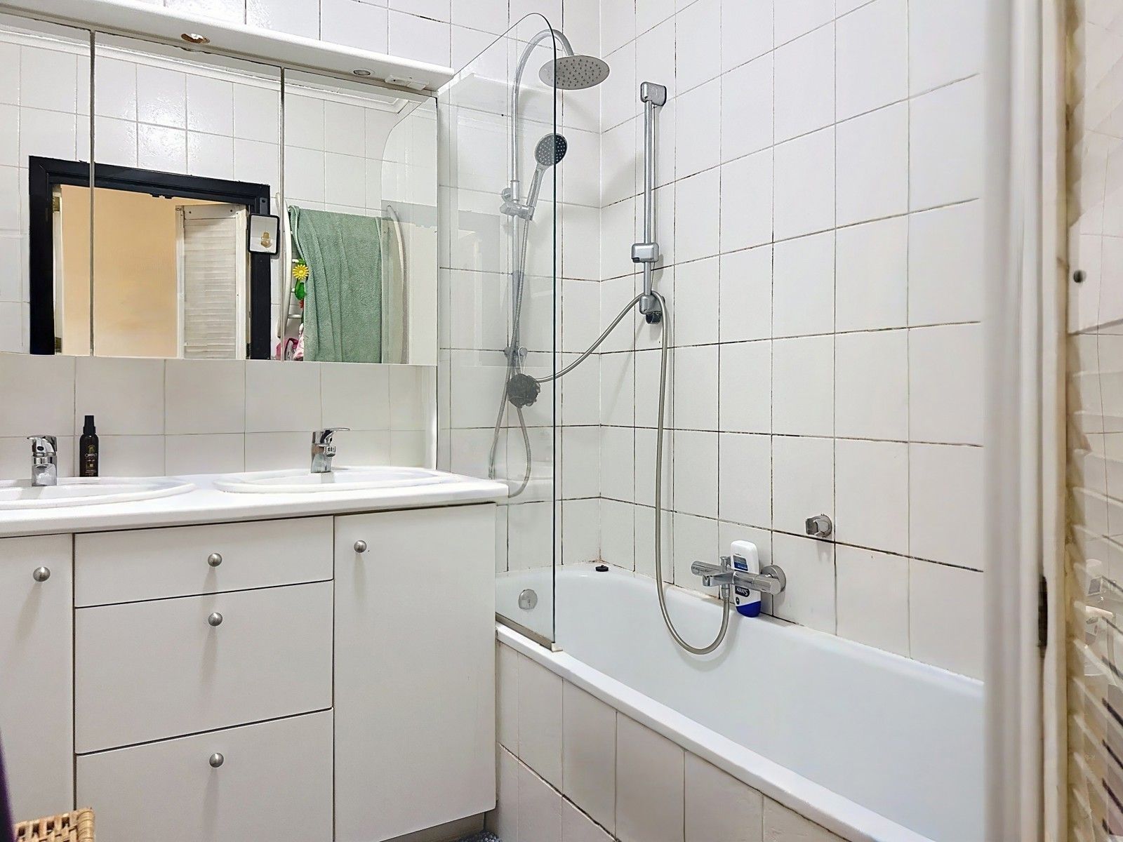 Appartement met tuin en garage – kleine blok zonder syndicus foto 8