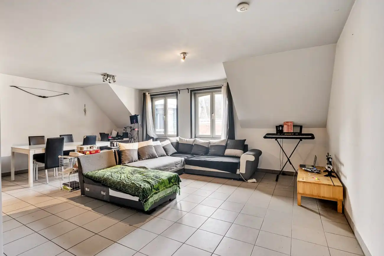 Opbrengsteigendom: commercieel pand en 2 appartementen : CENTRUM foto 10