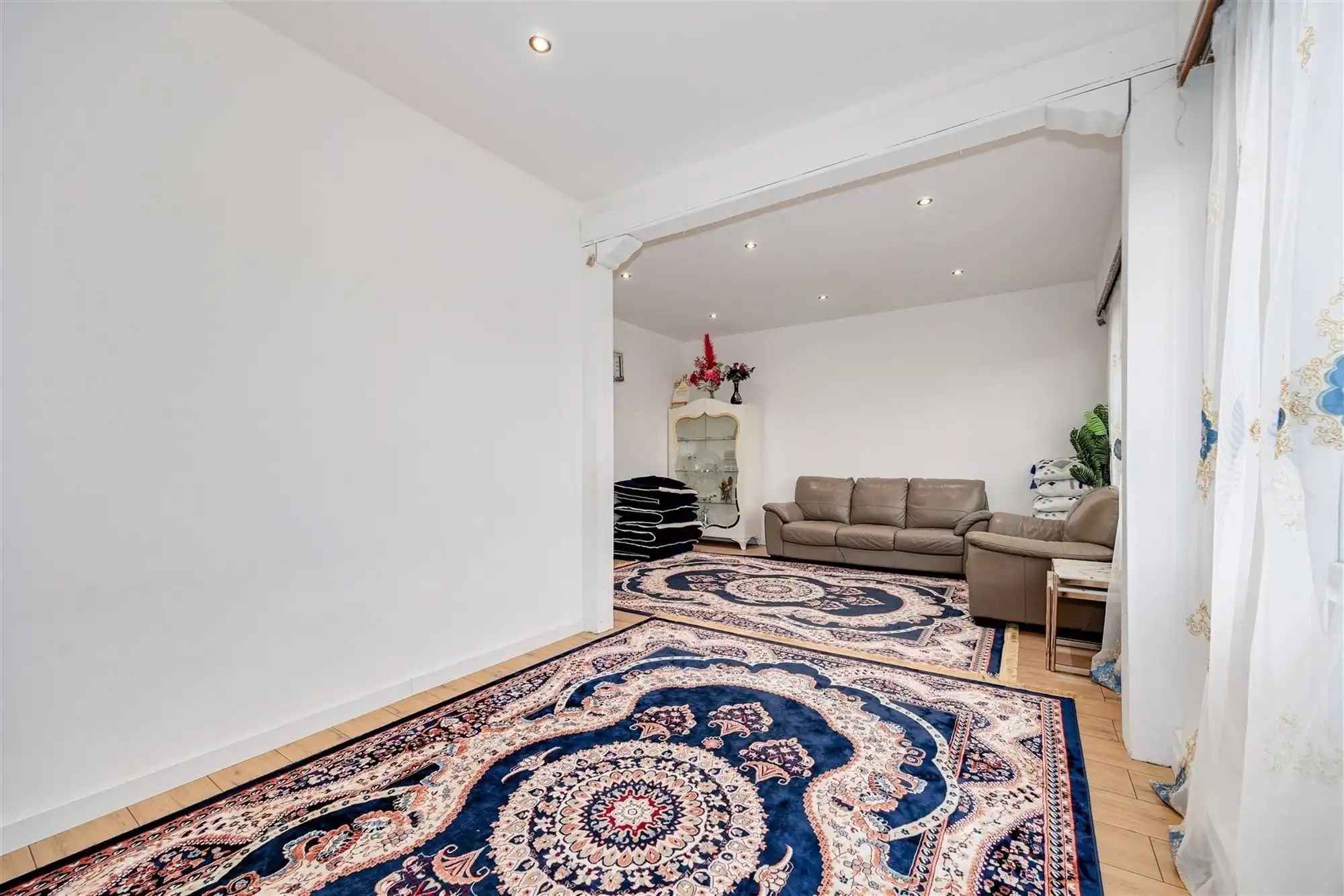 Gerenoveerd 3 slaapkamer appartement in centrum Mortsel foto 4