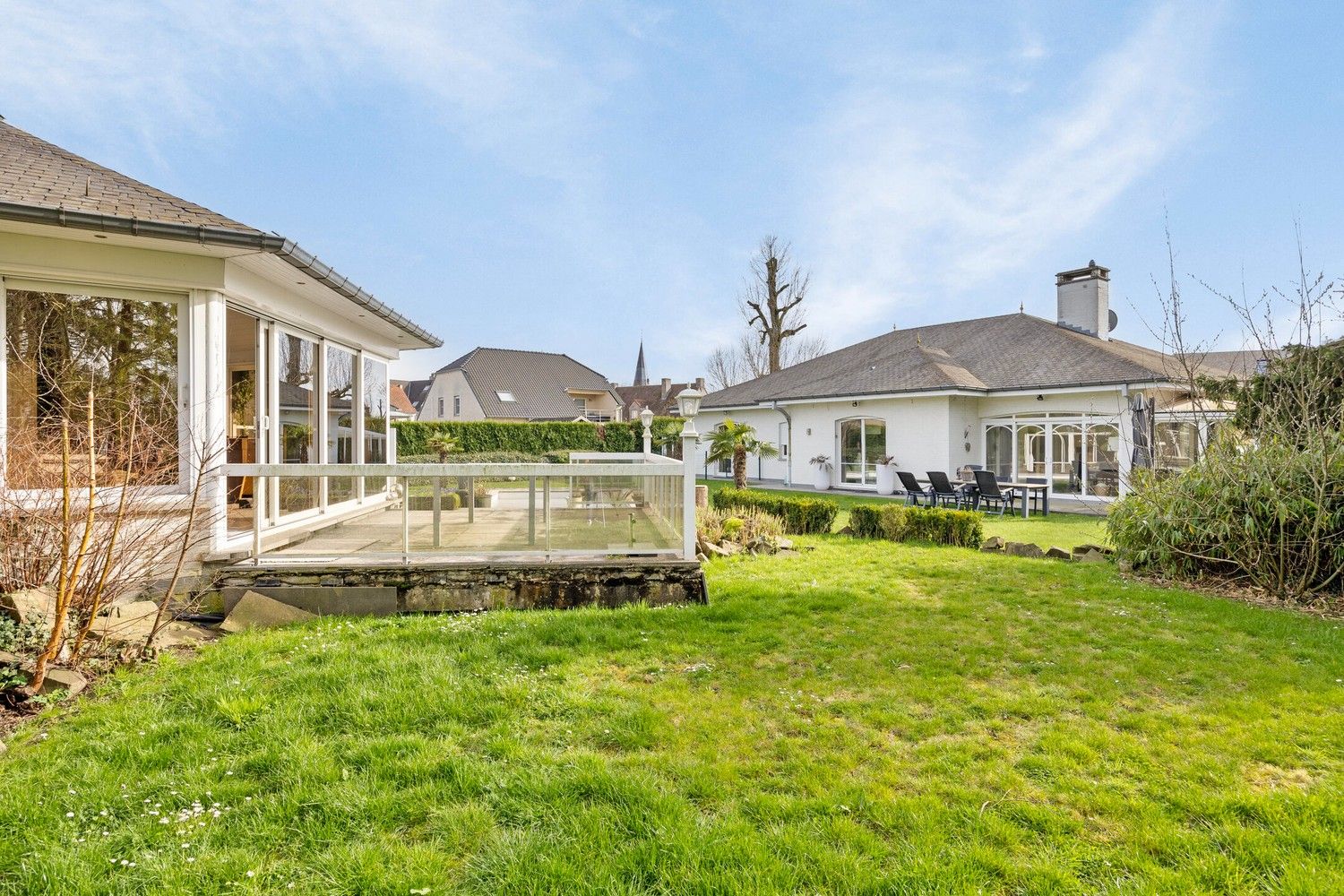 Luxueuze gelijkvloerse villa met zwembad en poolhouse op een riant perceel van 3.234 m² foto 42