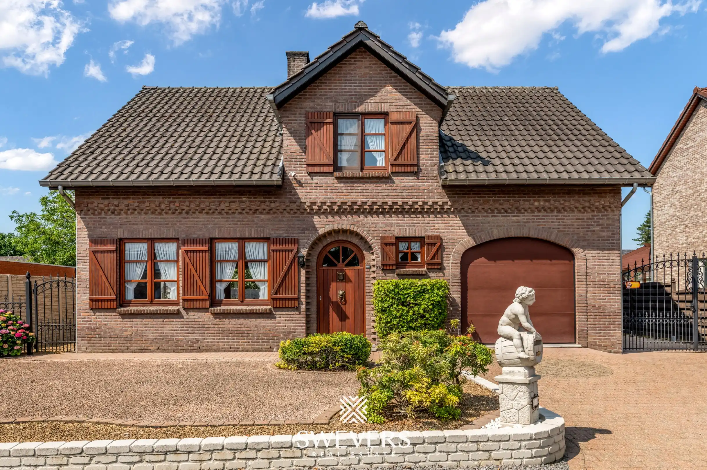 Open bebouwing op 883 m² met 3 slaapkamers en 27 zonnepanelen in Koersel foto 2