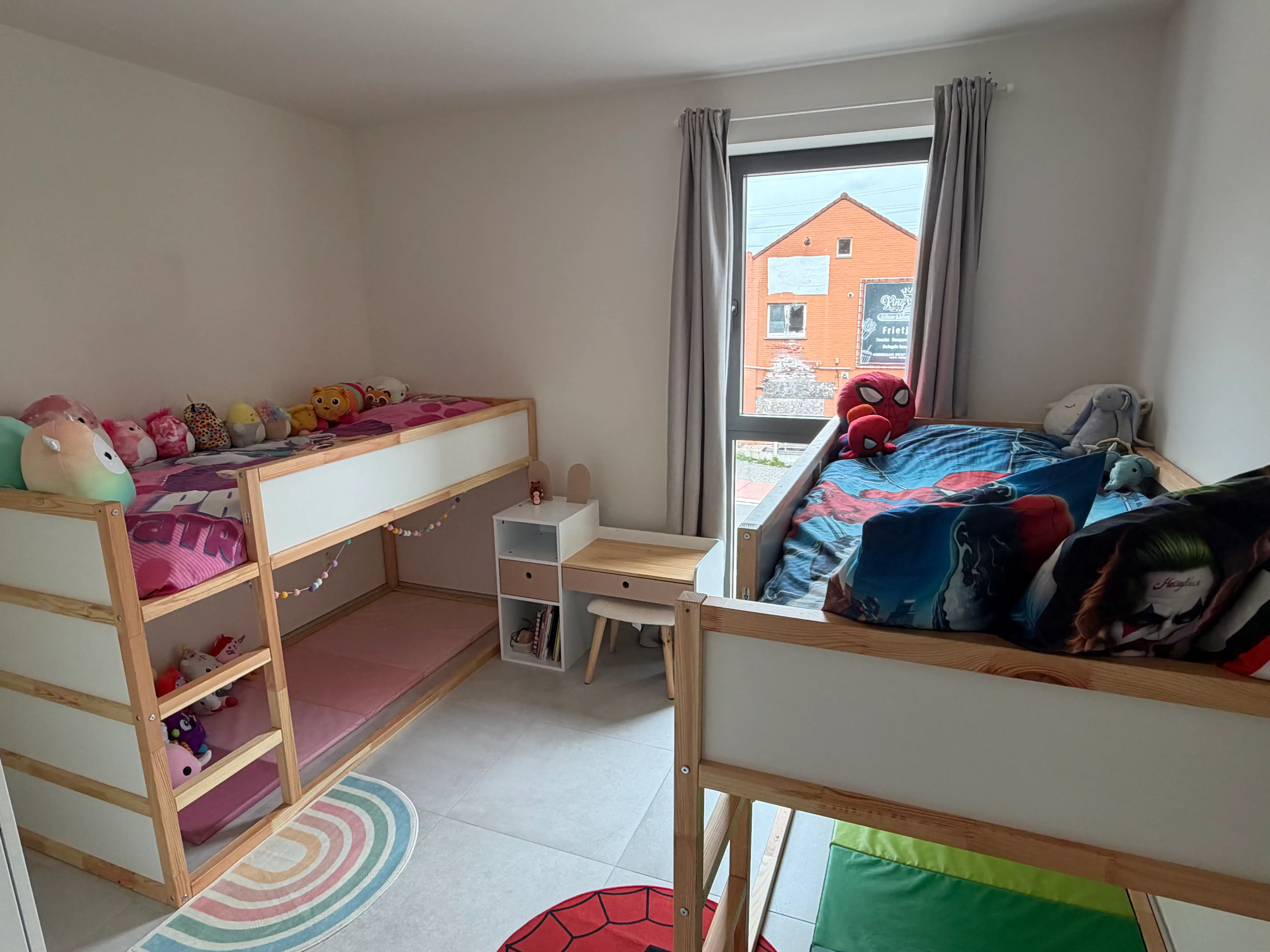 Genk, Weg Naar As 220 bus 12:  Nieuwbouw duplexappartement met 2 slaapkamers, terras, fietsenstalling en een autostaanplaats. foto 8