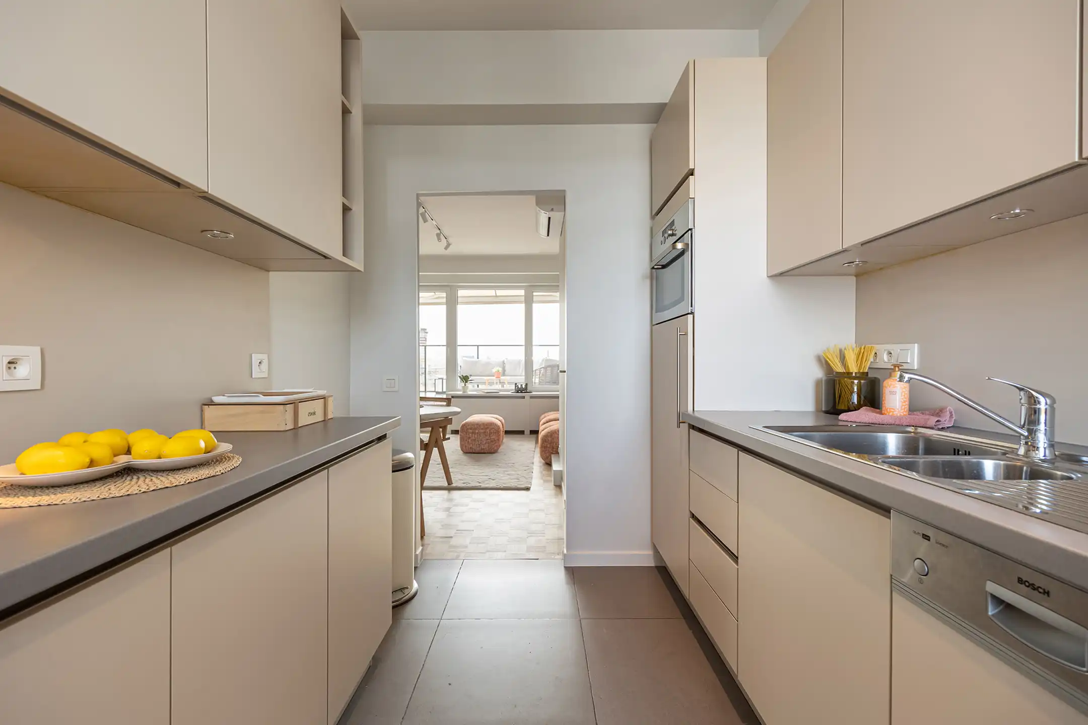 ANTWERPEN - Penthouse met zicht op het Justitiepaleis foto 6